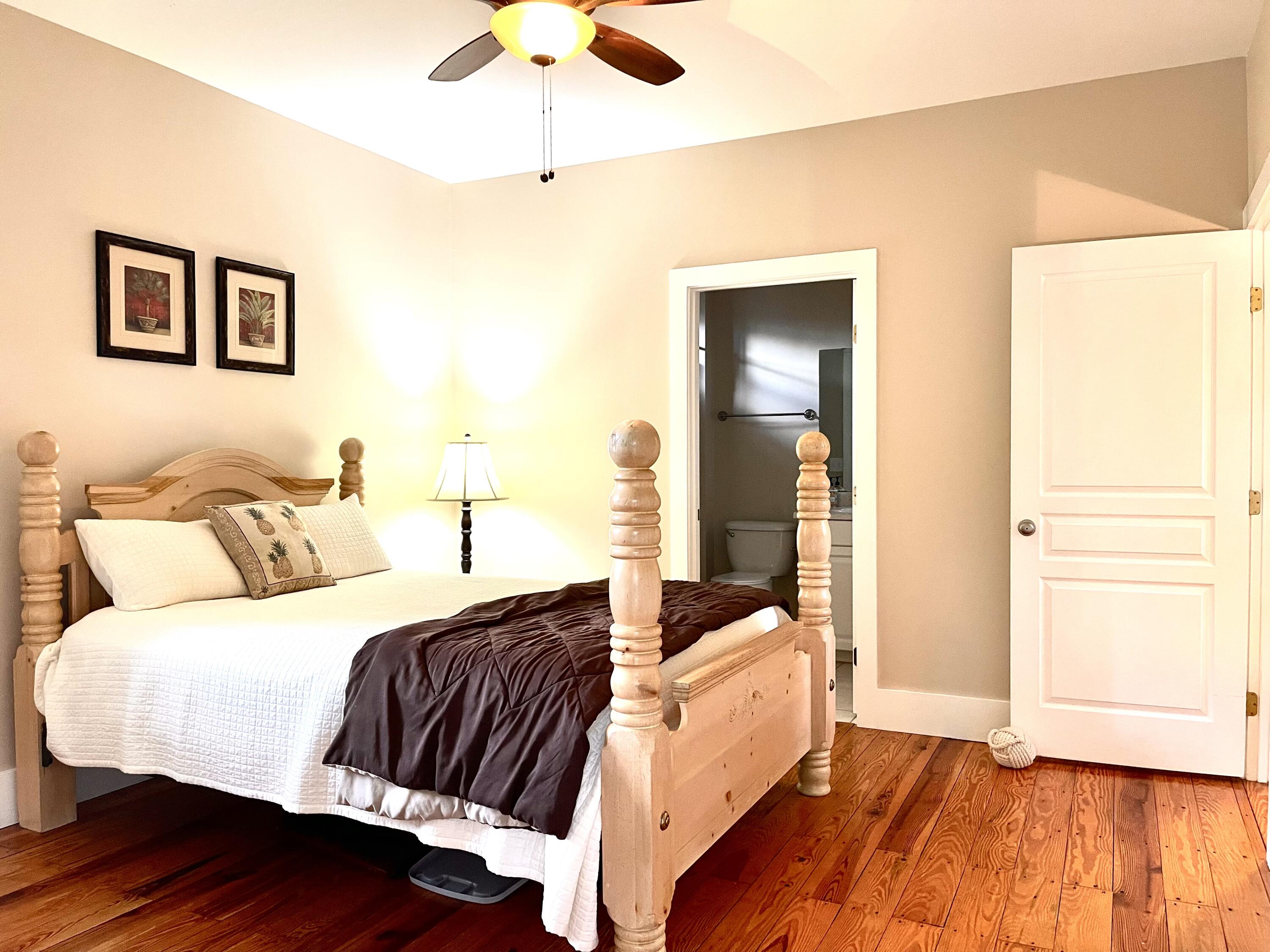 TOWN OF SANTA ROSA - Residential