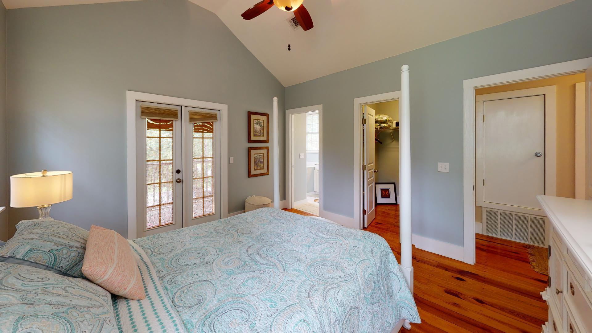 TOWN OF SANTA ROSA - Residential