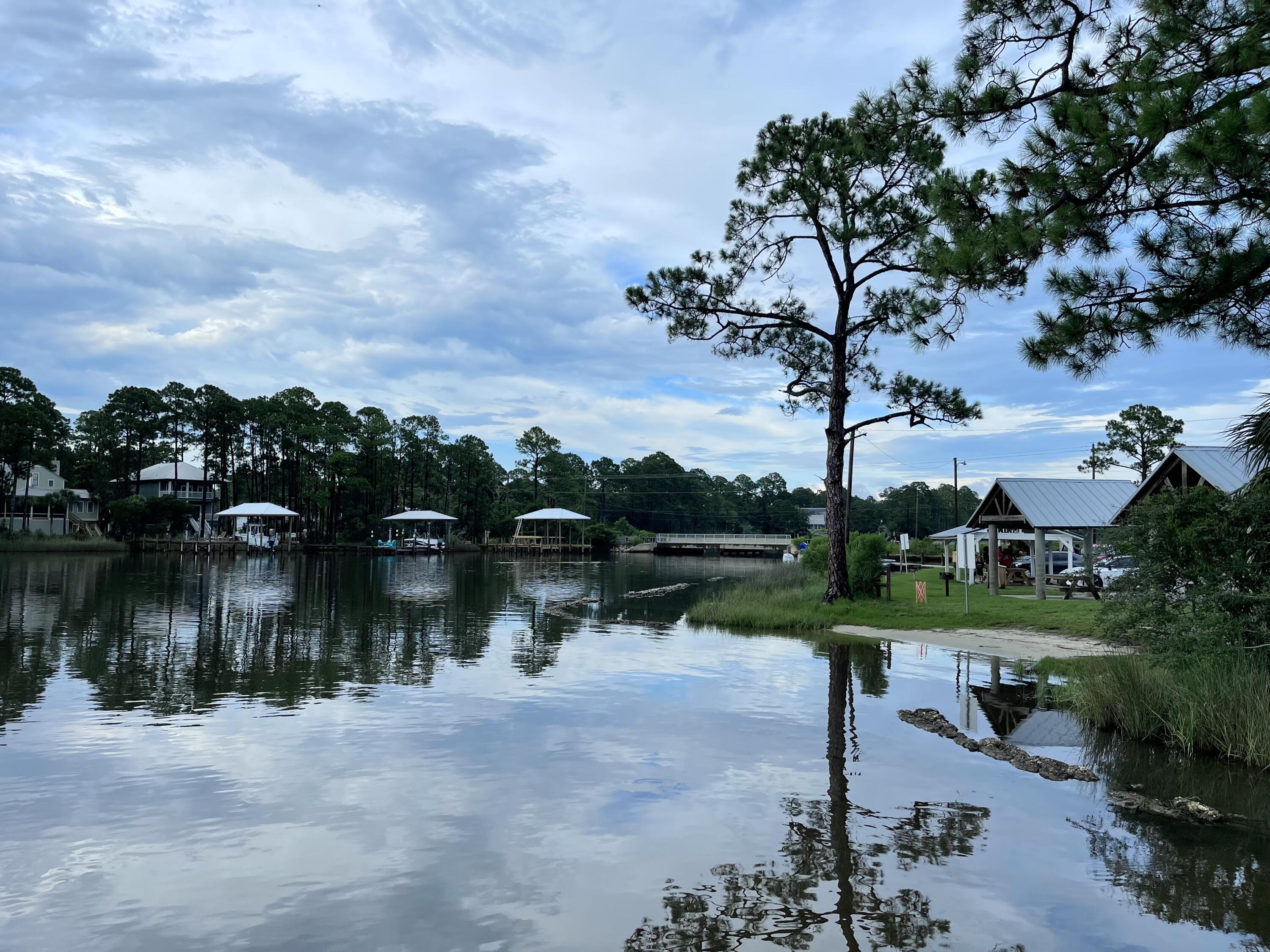 TOWN OF SANTA ROSA - Residential