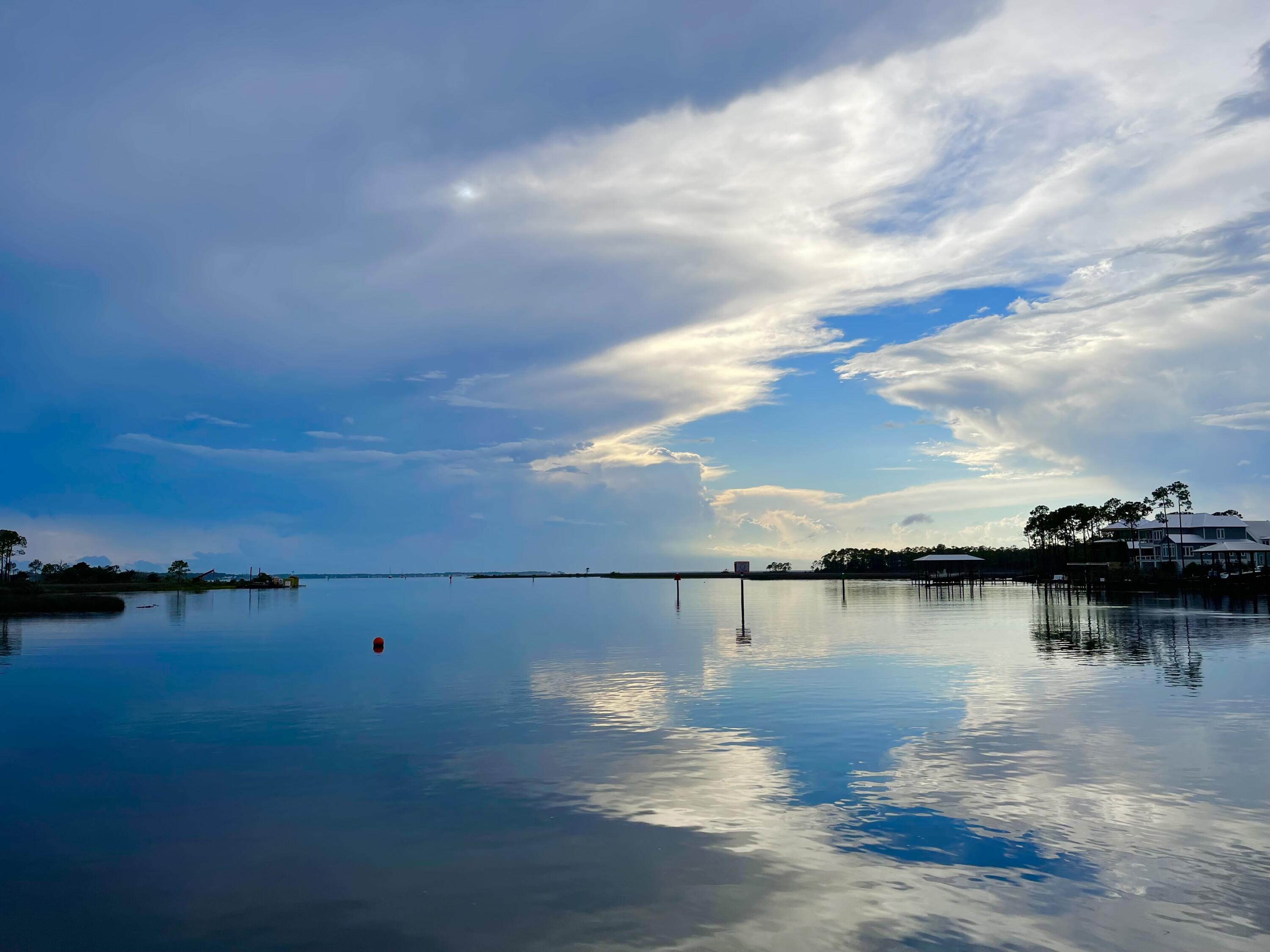 TOWN OF SANTA ROSA - Residential