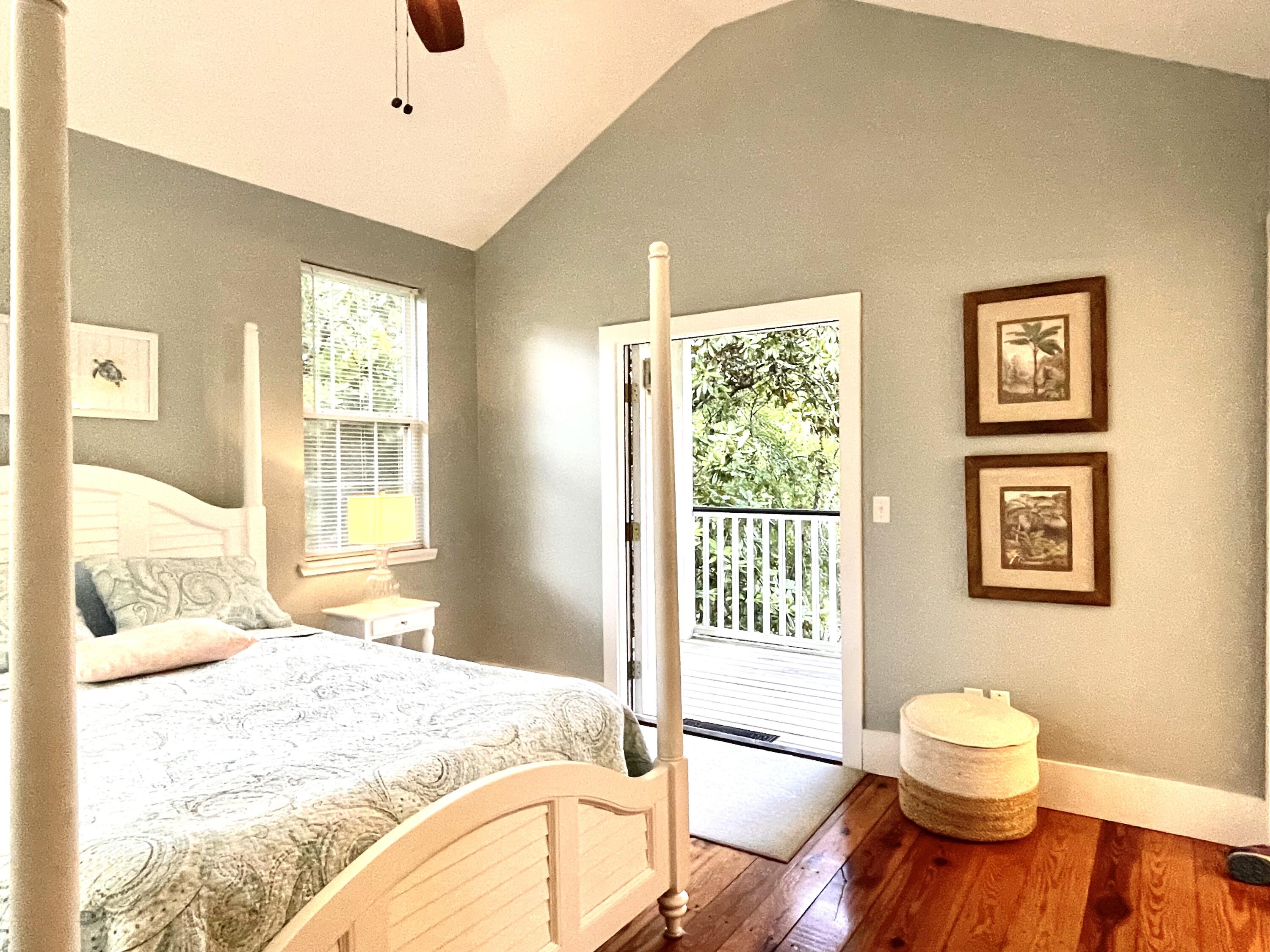 TOWN OF SANTA ROSA - Residential