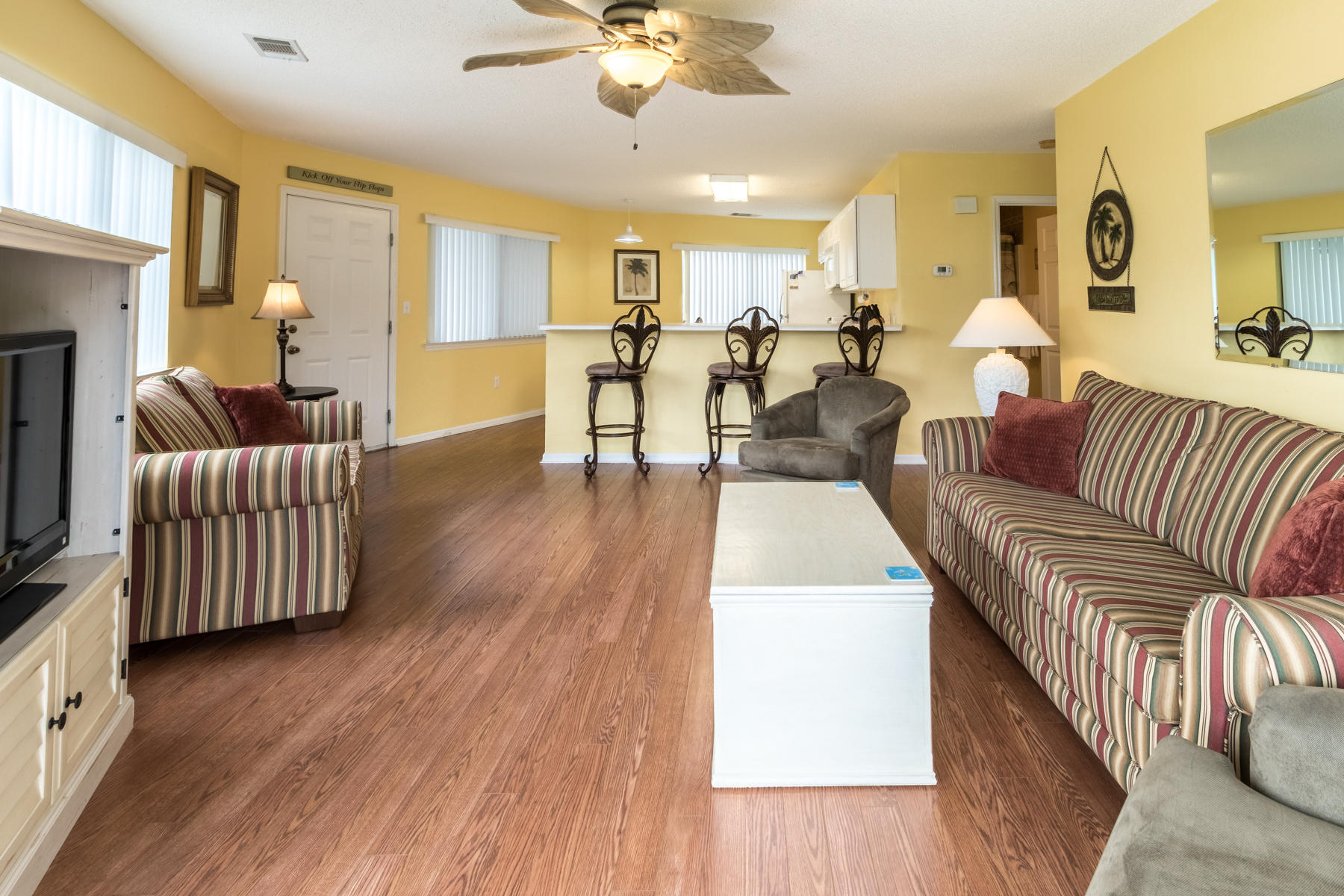 CRYSTAL VILLAGE 2 CONDO PH 3 - Residential