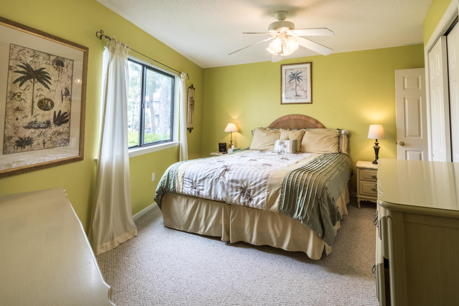 CRYSTAL VILLAGE 2 CONDO PH 3 - Residential