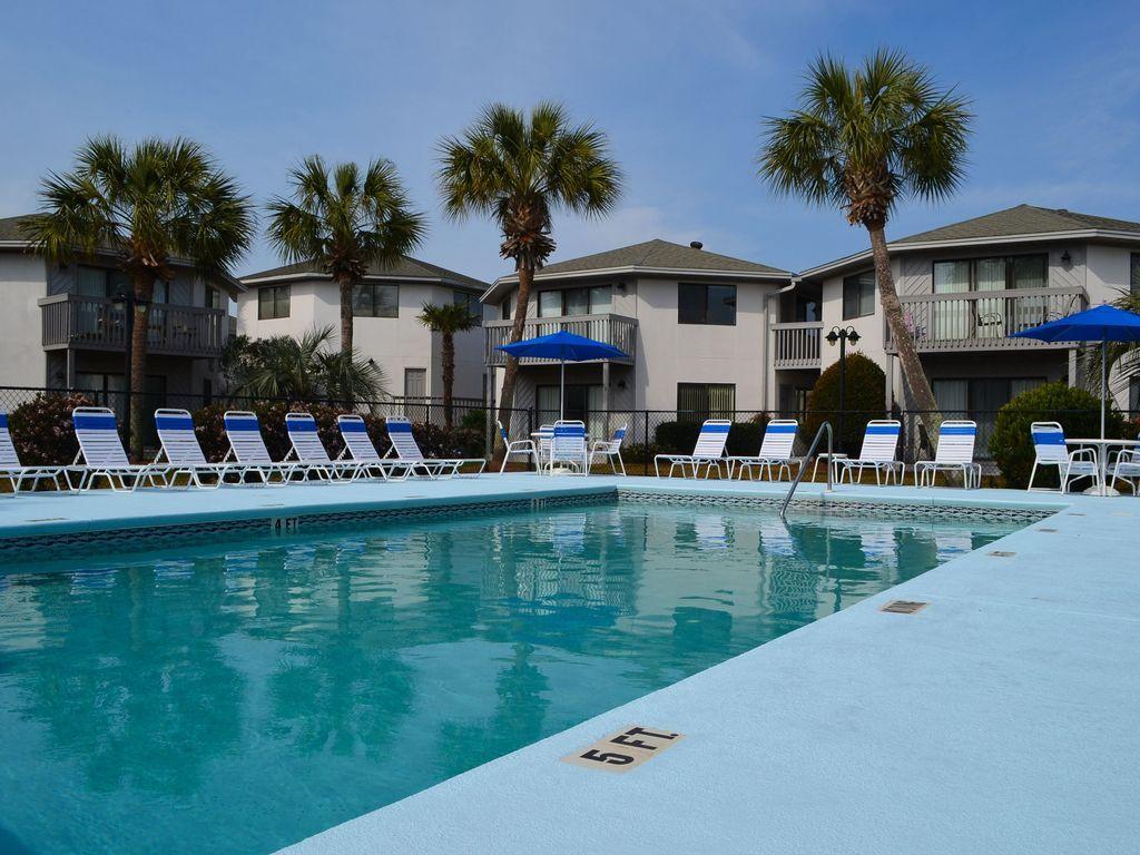 CRYSTAL VILLAGE 2 CONDO PH 3 - Residential