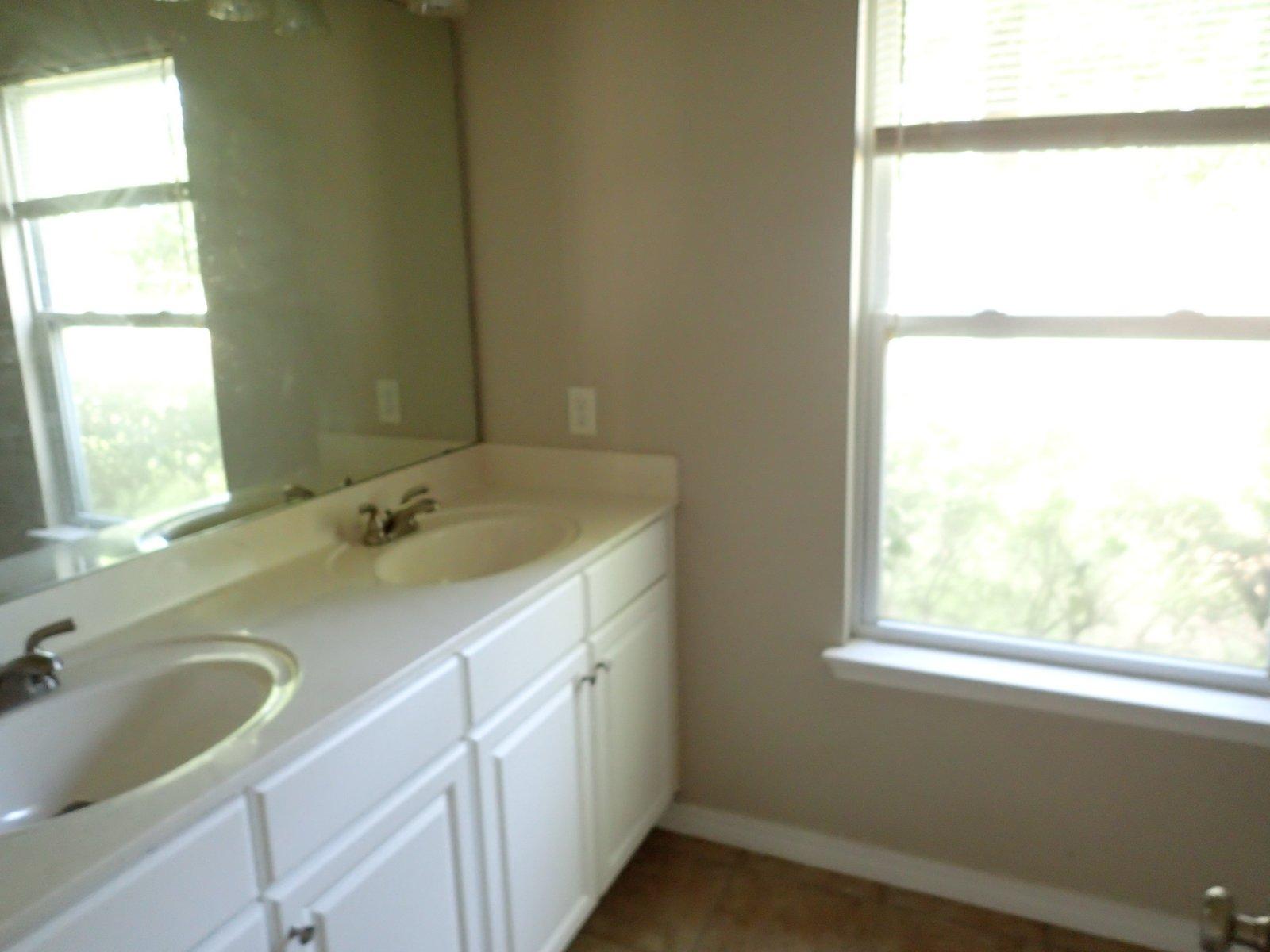 OAKWOOD LAKES ESTATES - Residential