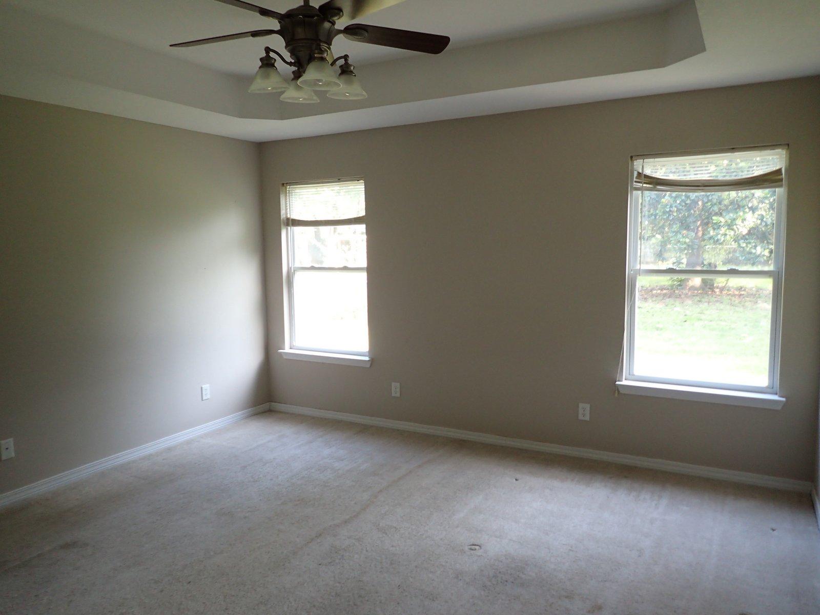 OAKWOOD LAKES ESTATES - Residential