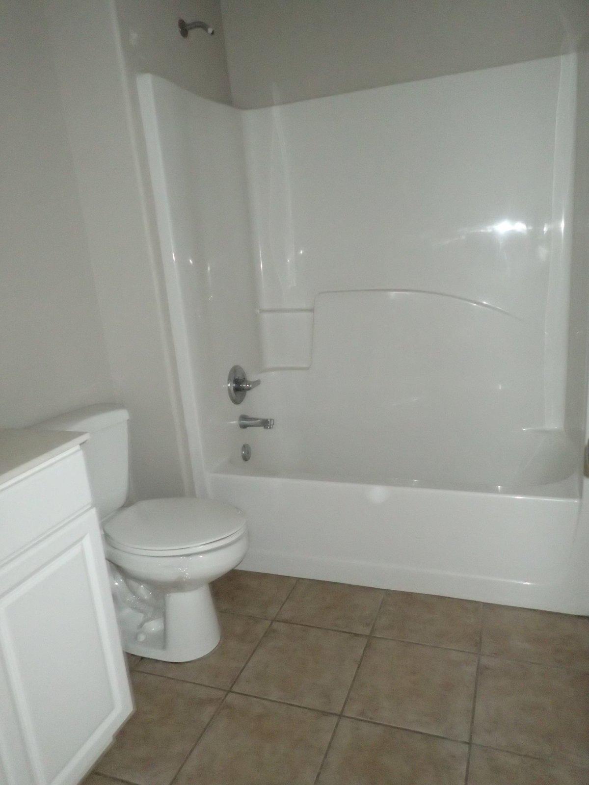 OAKWOOD LAKES ESTATES - Residential