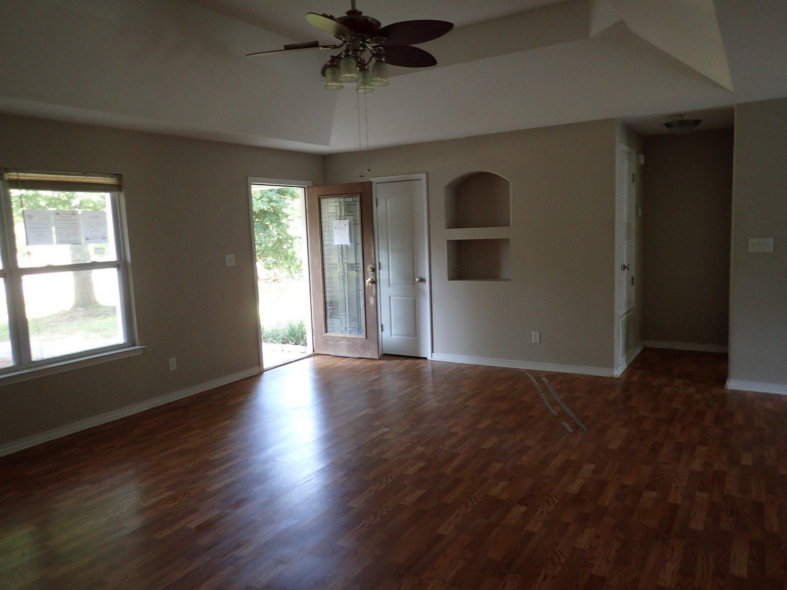 OAKWOOD LAKES ESTATES - Residential