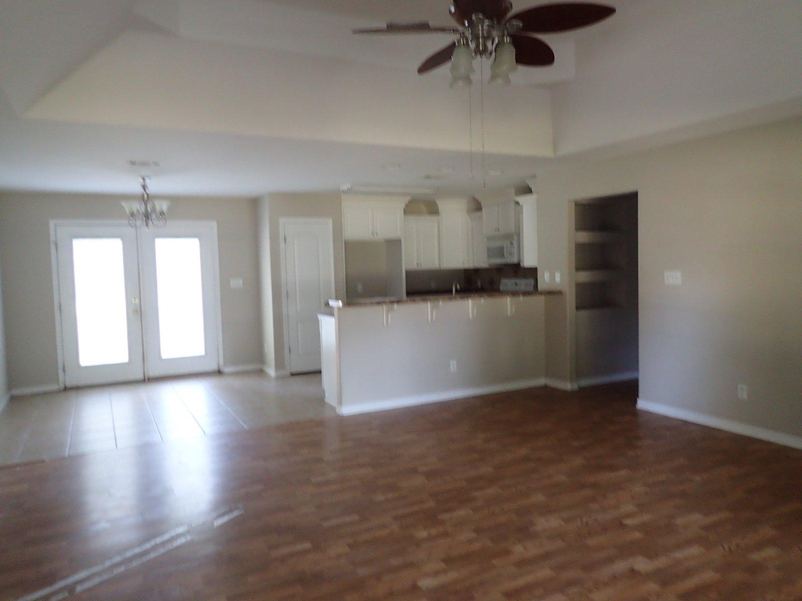 OAKWOOD LAKES ESTATES - Residential