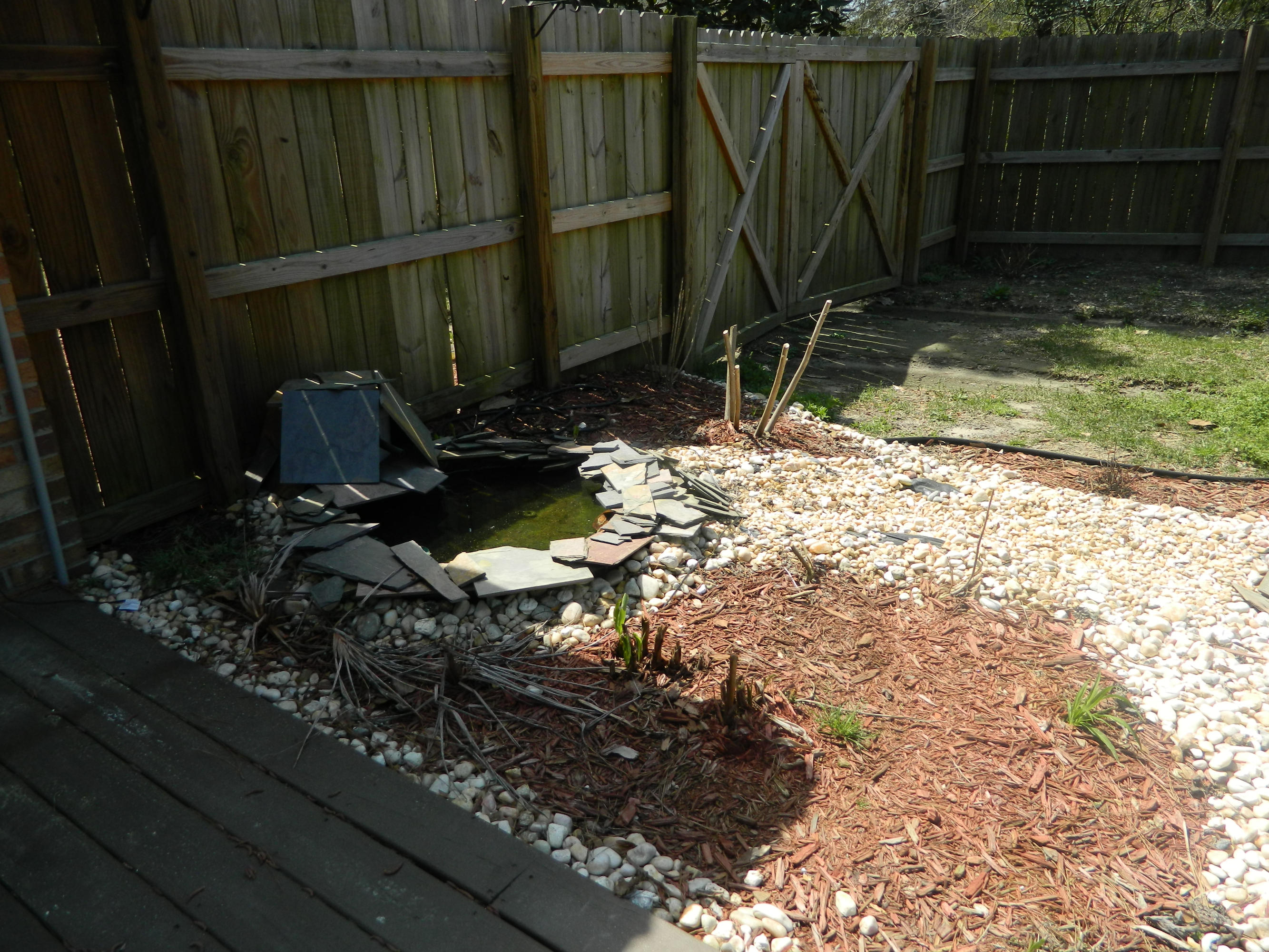 LOT 10 OF UNRECD S/D OF LOT 18OF 3RD ADD TO QUAIL RIDGE ESTATES UNRECD AS RECD IN OR 327-780 DESC AS - Residential