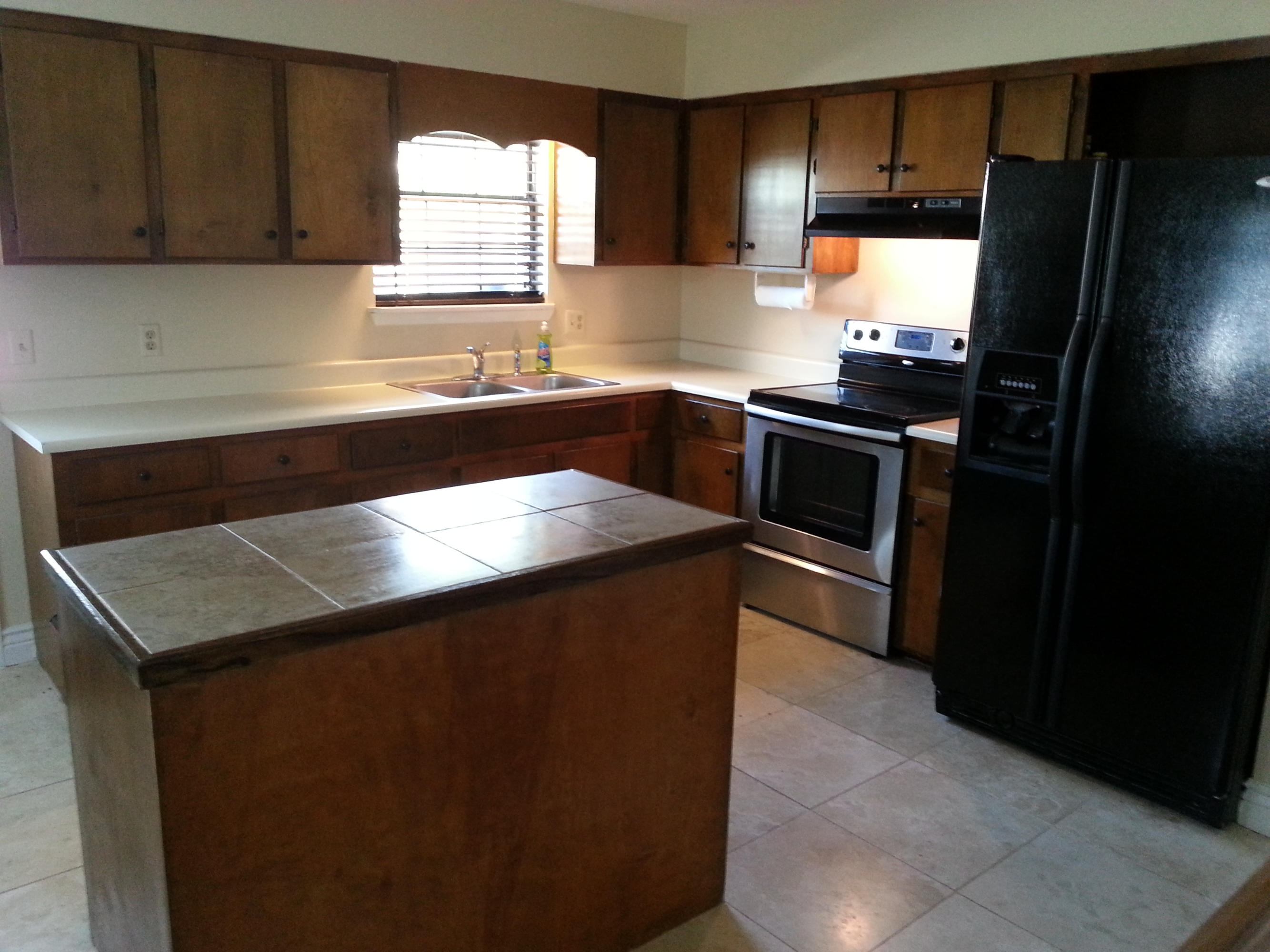 LOT 10 OF UNRECD S/D OF LOT 18OF 3RD ADD TO QUAIL RIDGE ESTATES UNRECD AS RECD IN OR 327-780 DESC AS - Residential