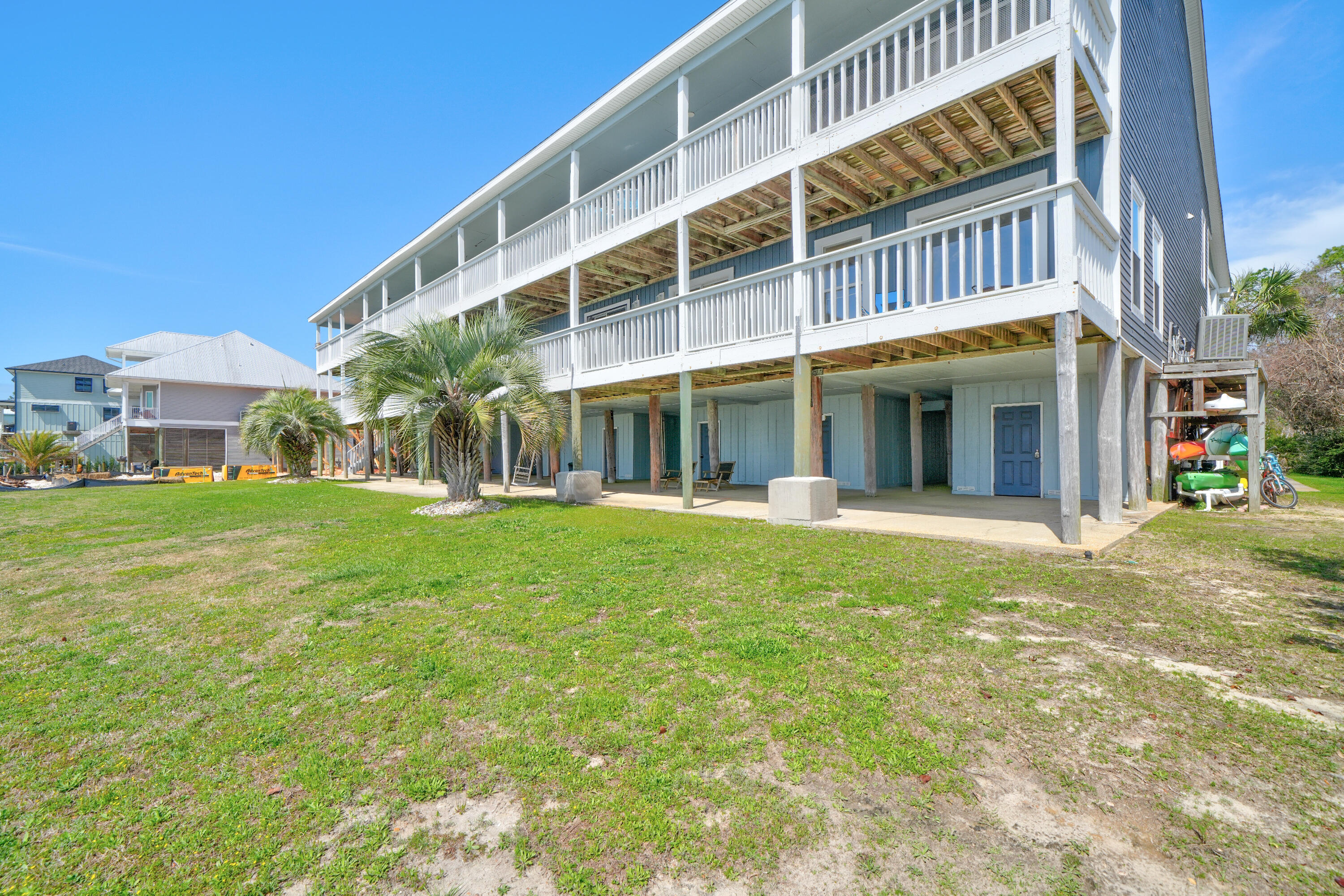 SOUNDWIND CONDO - Residential