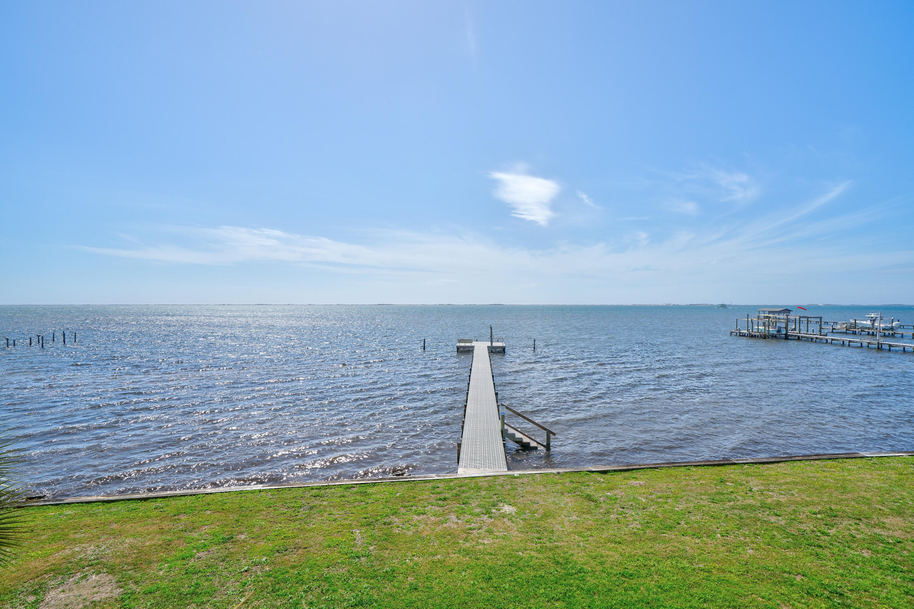 SOUNDWIND CONDO - Residential