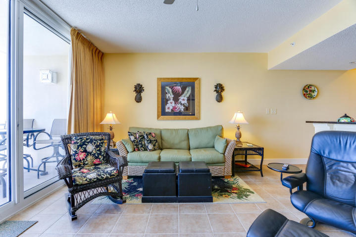 MAJESTIC BEACH TOWERS I - Residential