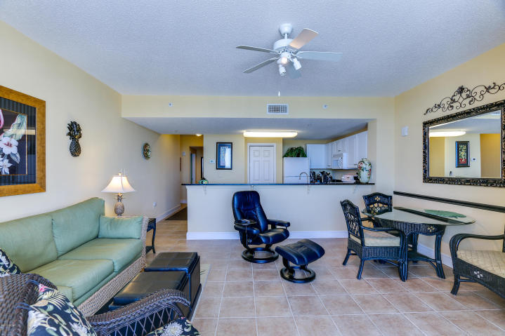 MAJESTIC BEACH TOWERS I - Residential