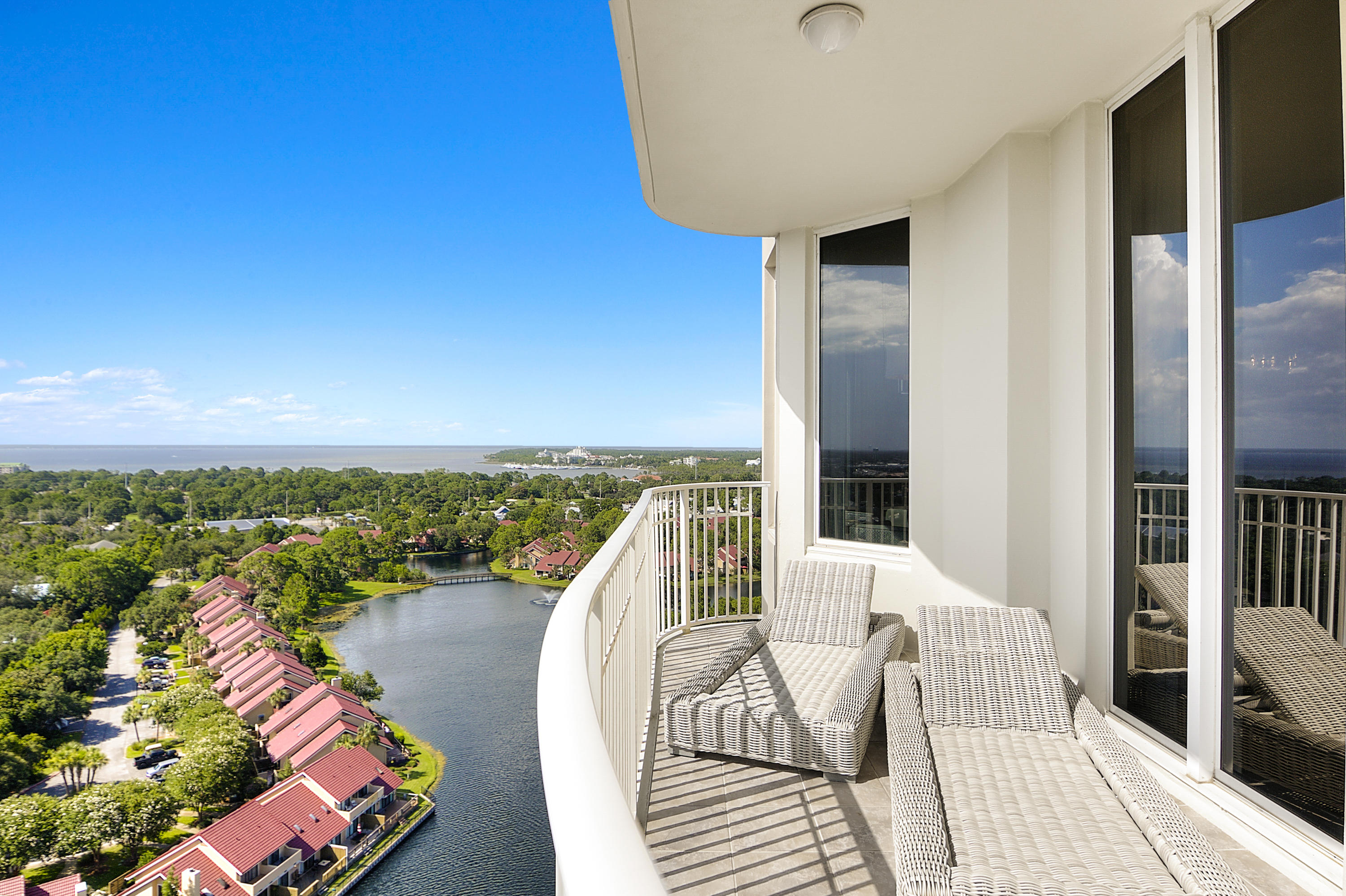 ONE BEACH CLUB DRIVE - Residential