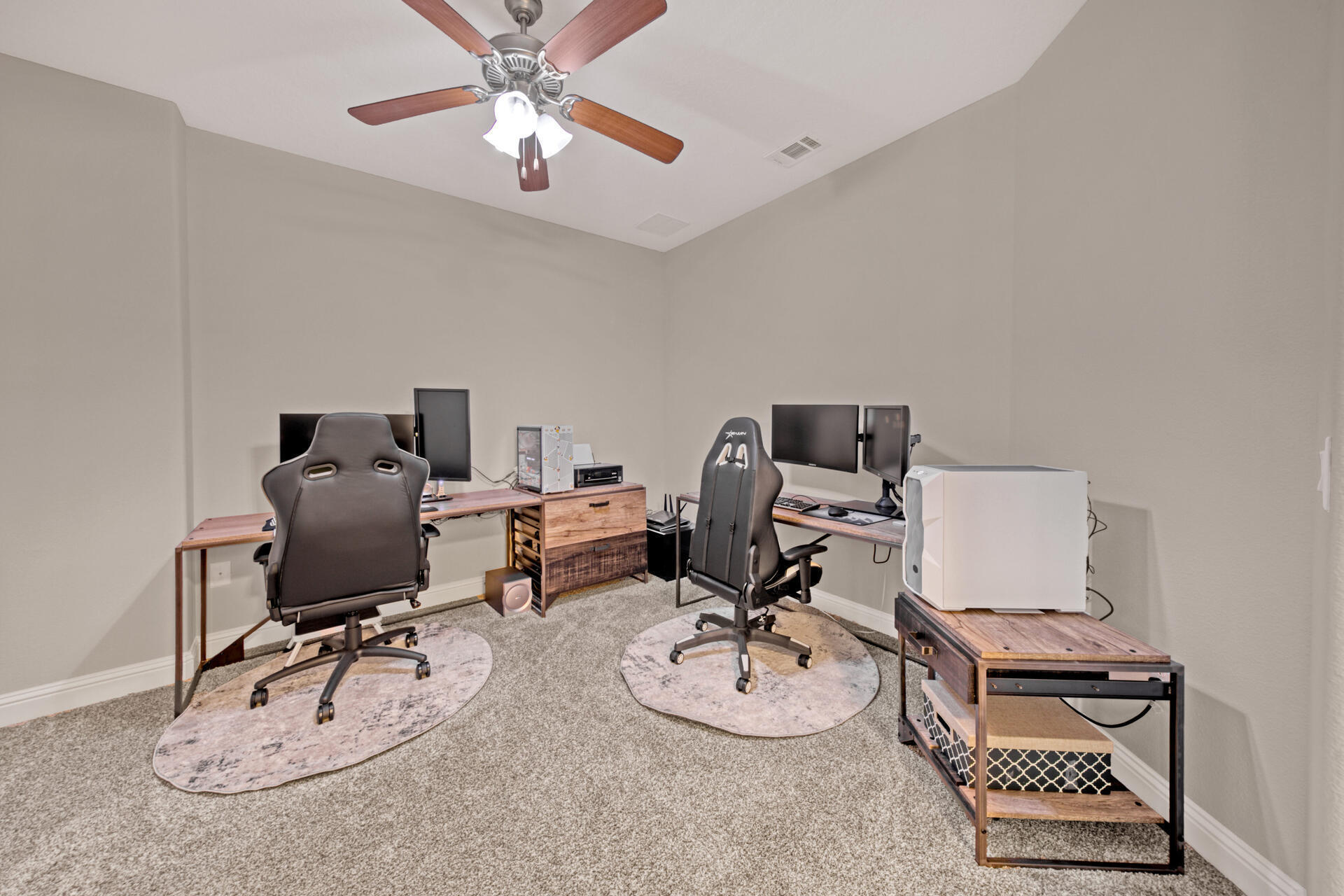 WIND MEADOWS - Residential