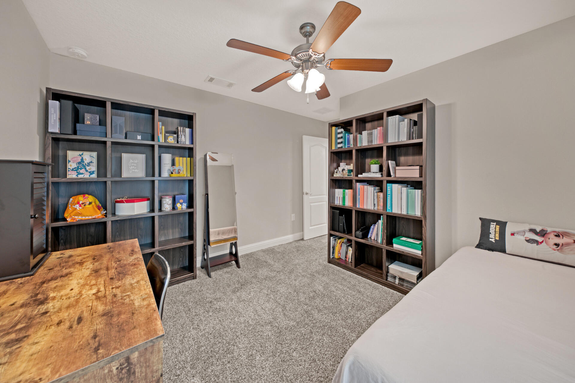 WIND MEADOWS - Residential