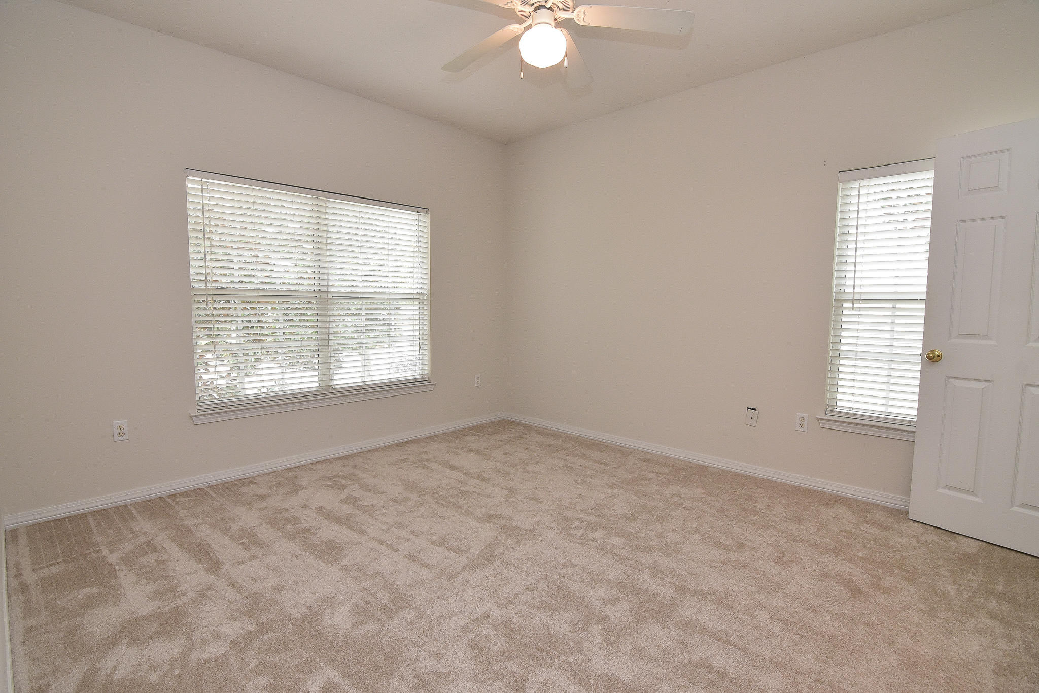 THE OAKS AT NICEVILLE - Residential