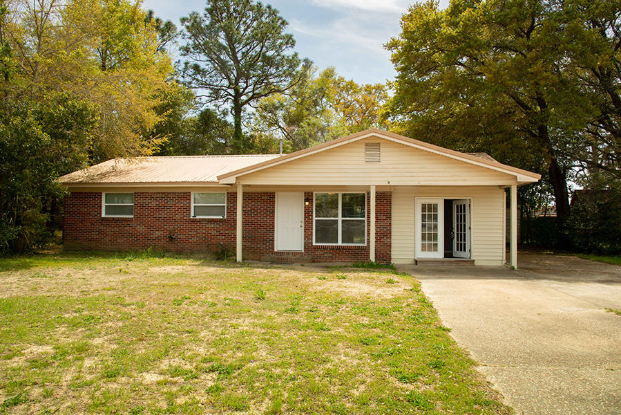 Cute home within minutes to Eglin's gate. All newly remodeled. All tile! Extended parking (enough for an RV) Right across from a small park. Large storage shed in back. No pets allowed and no smoking/vaping inside. Yard is not fenced. No sprinkler system.  Gas heat and hot water.