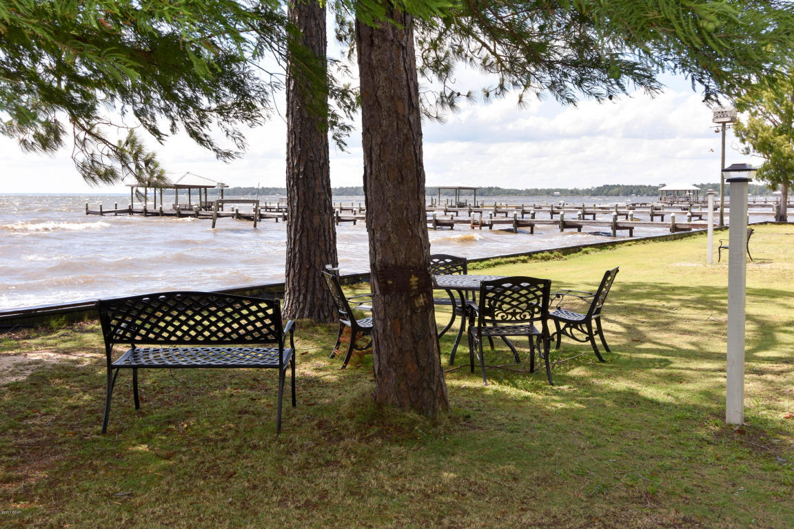 BAY GROVE - Residential