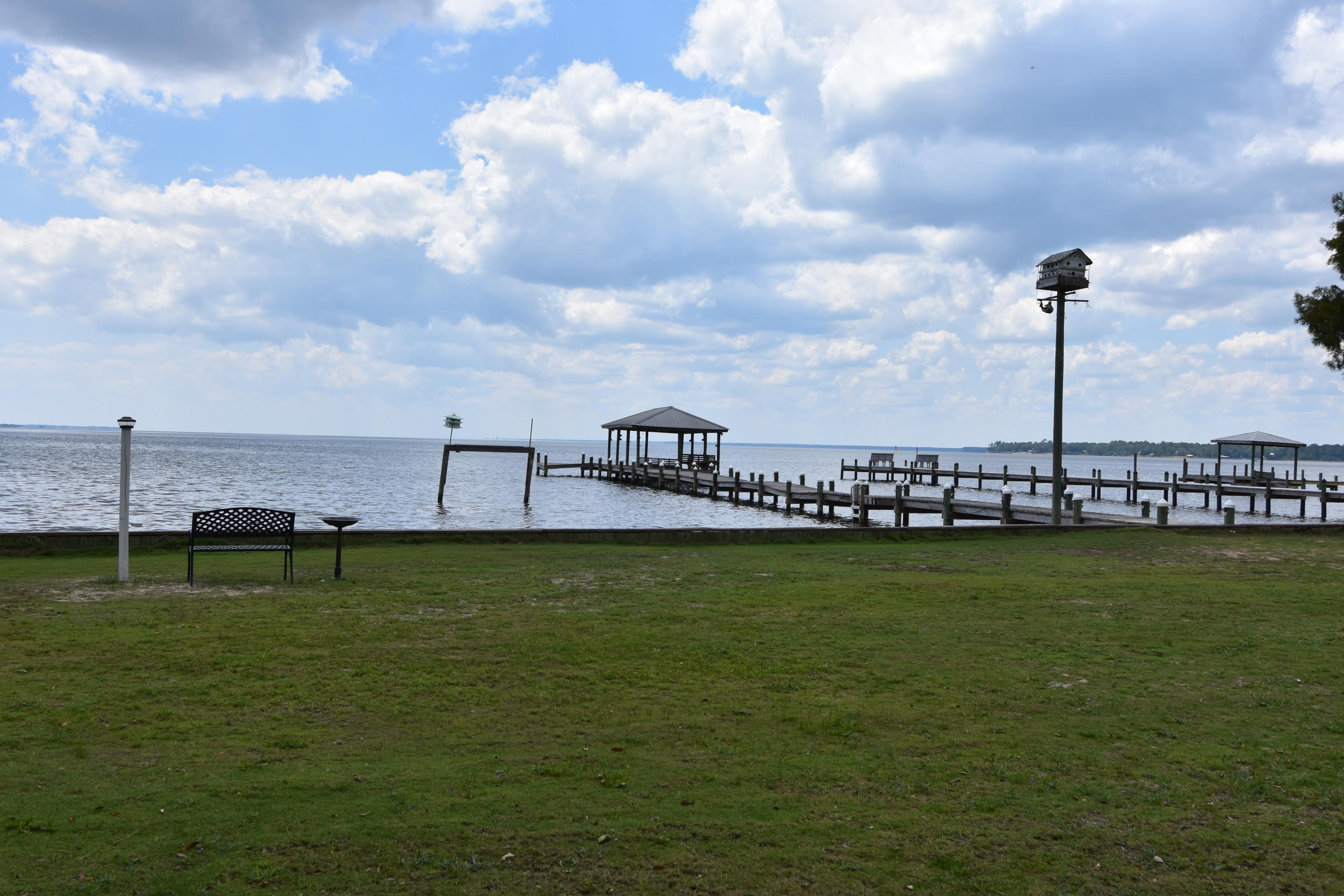 BAY GROVE - Residential