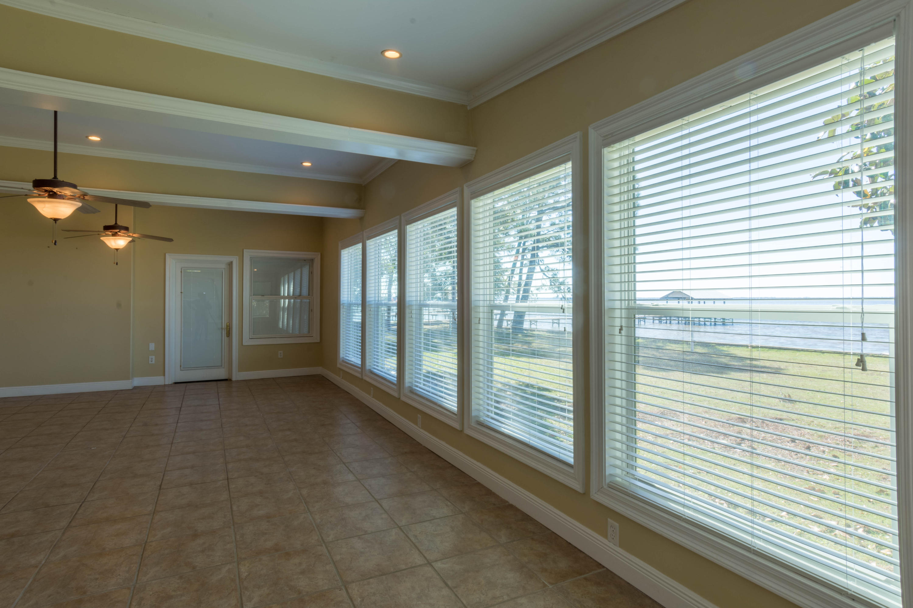 BAY GROVE - Residential