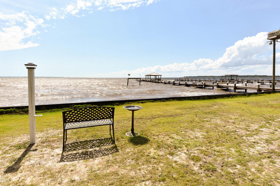 BAY GROVE - Residential