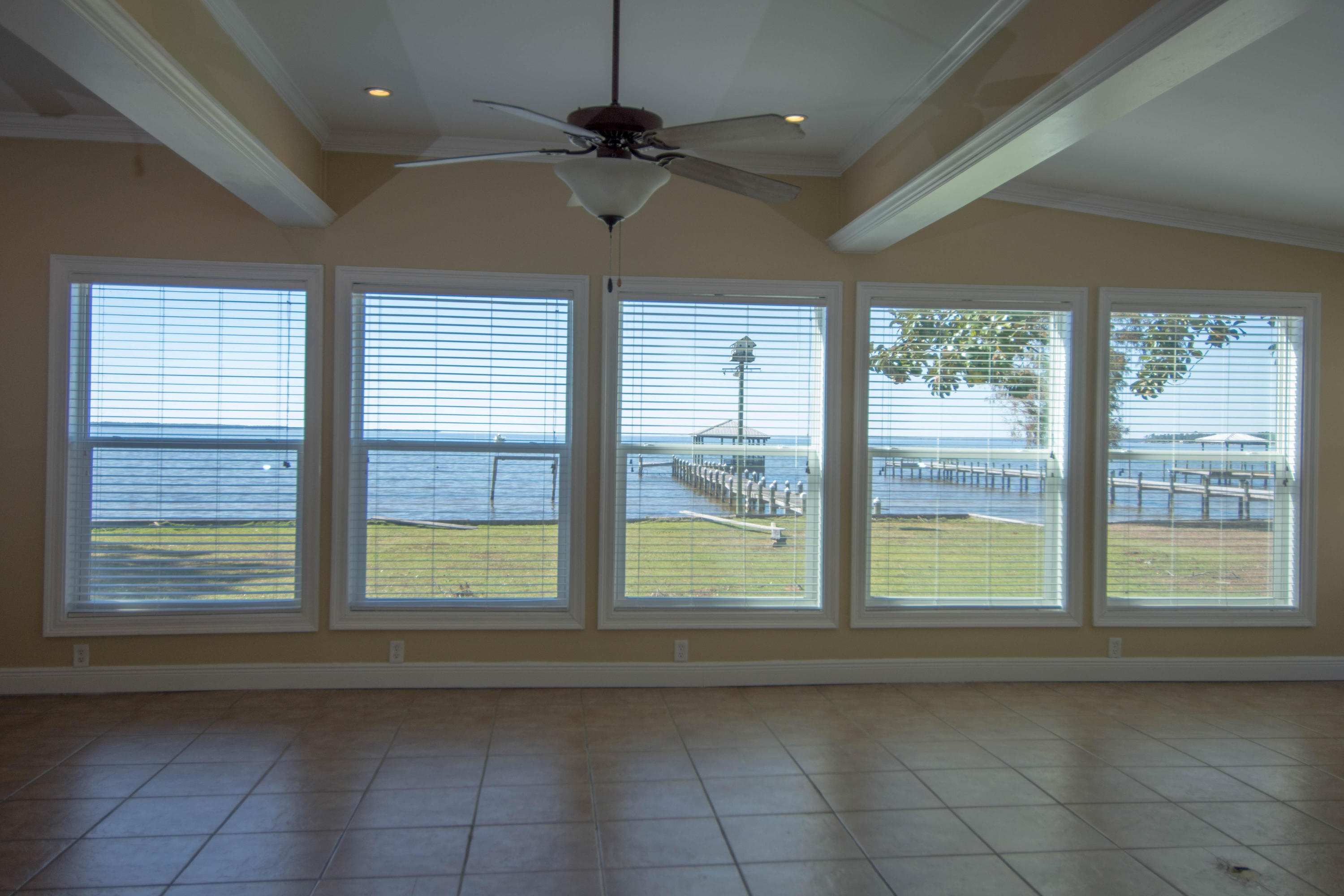 BAY GROVE - Residential