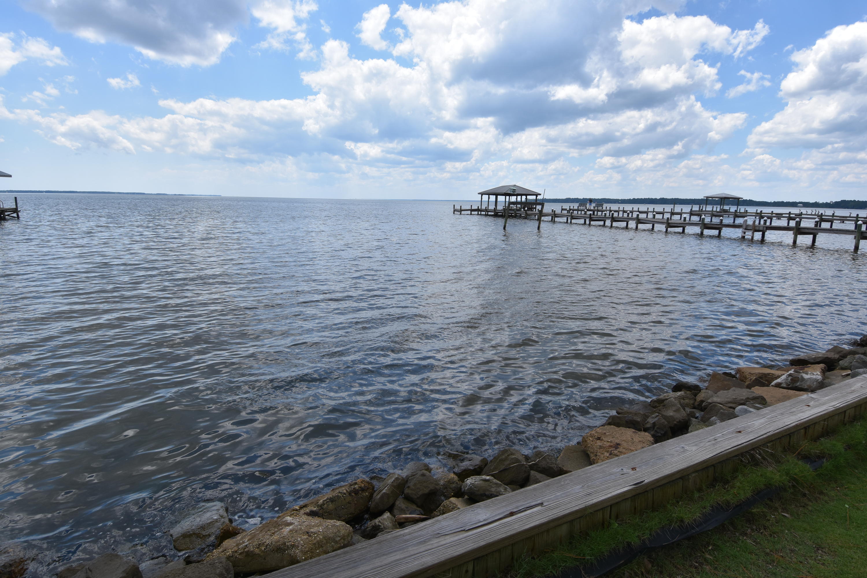 BAY GROVE - Residential