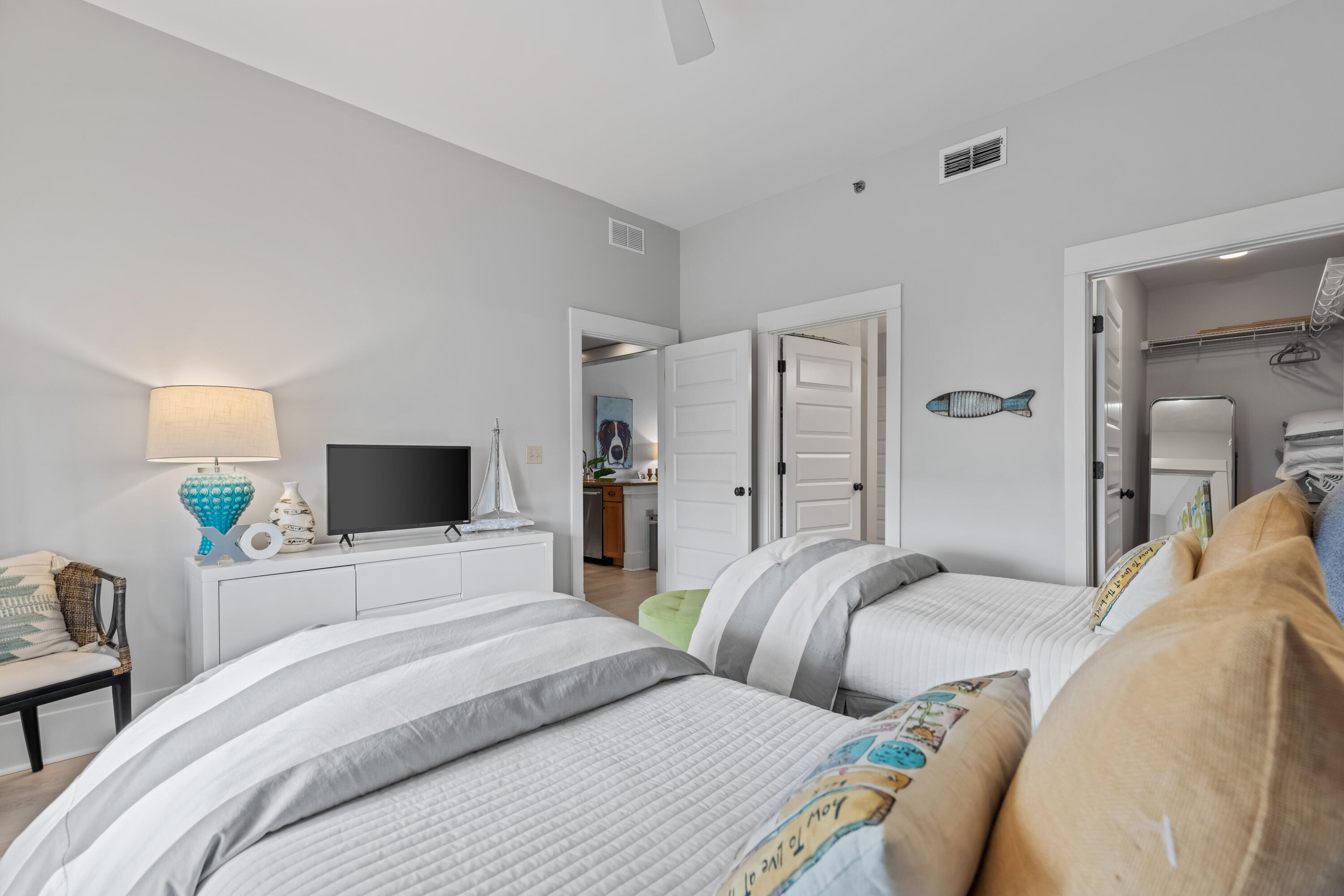 REDFISH VILLAGE - Residential