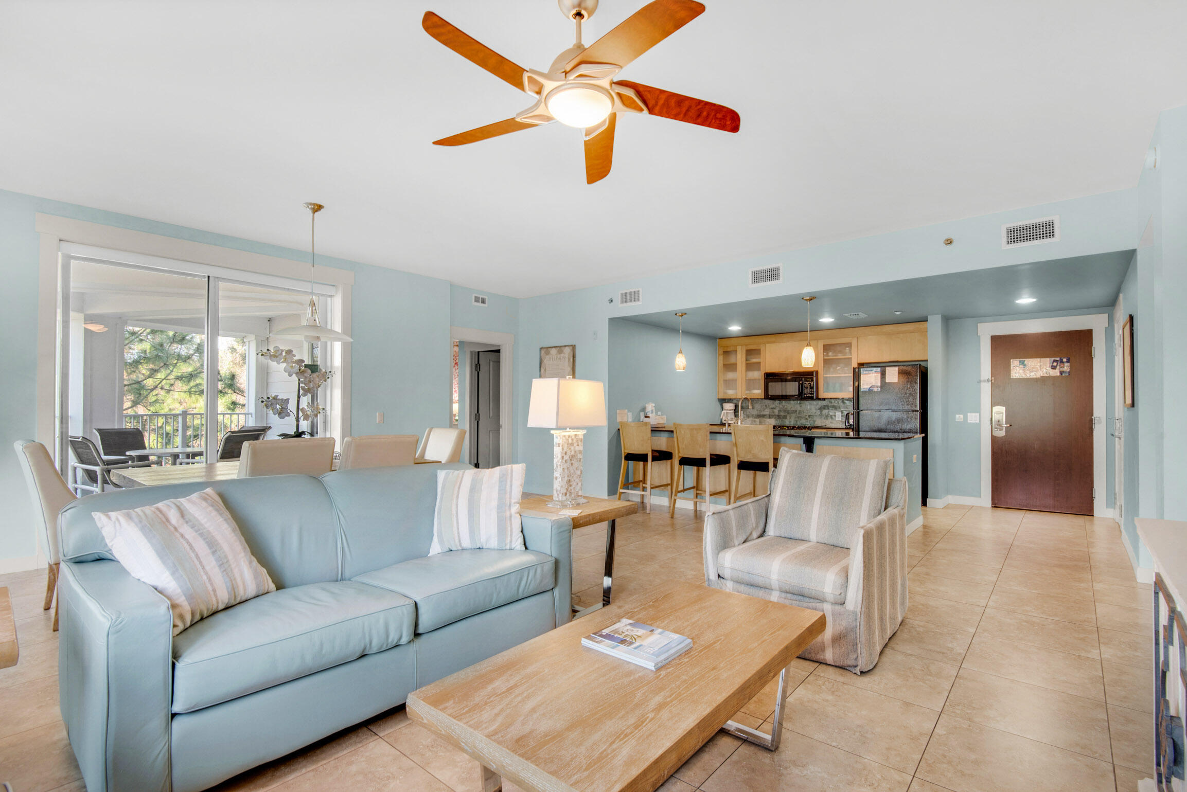 BAHIA CONDO - Residential