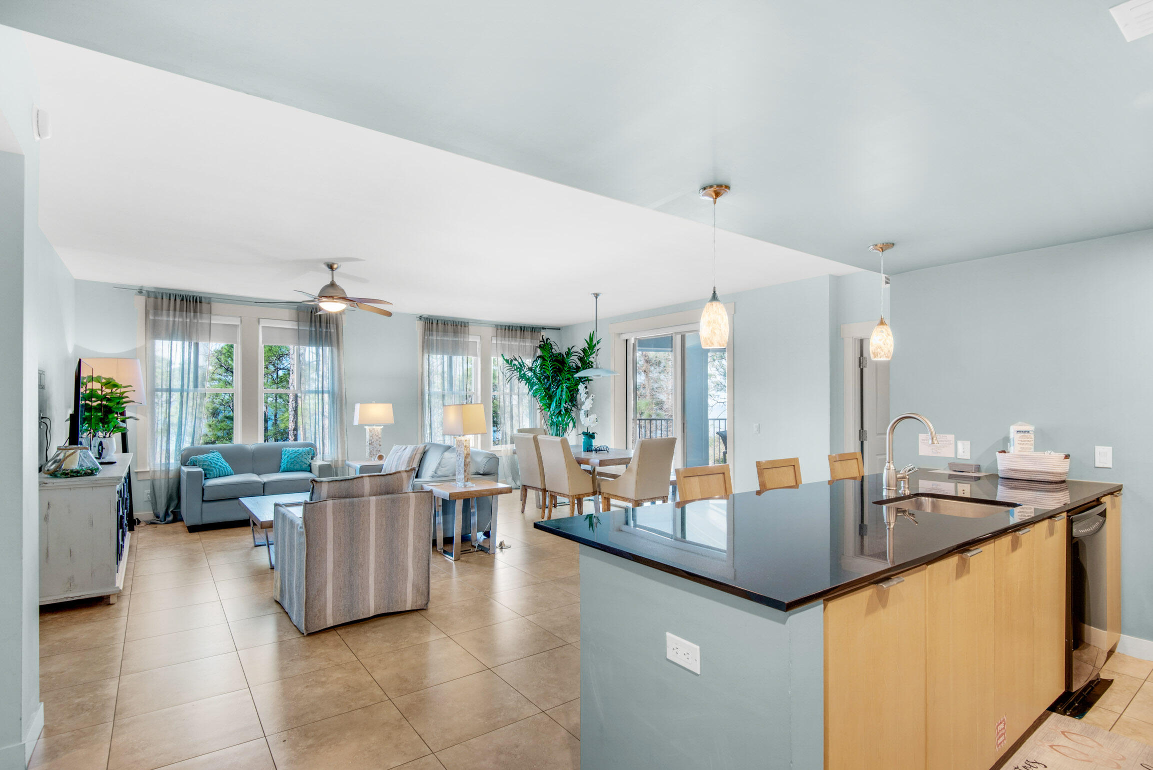 BAHIA CONDO - Residential