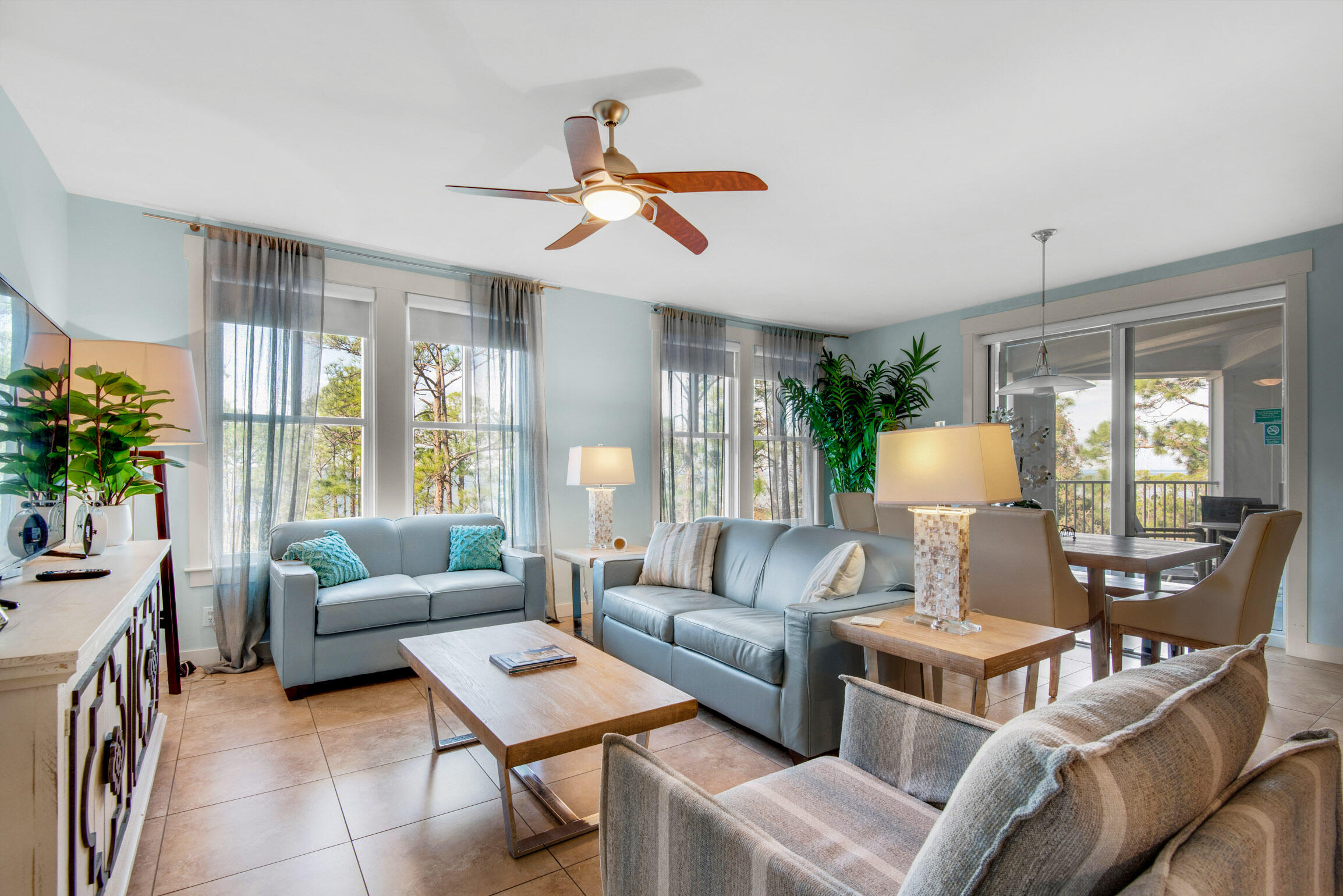 BAHIA CONDO - Residential