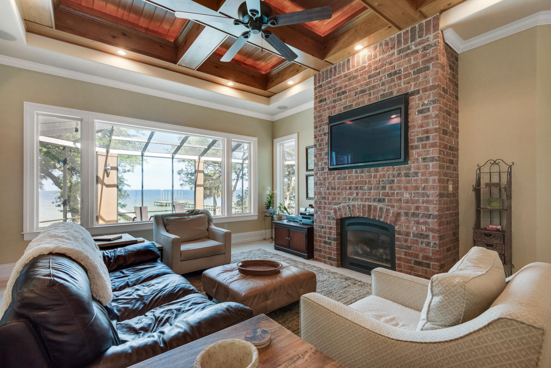 Elliot Point - Residential