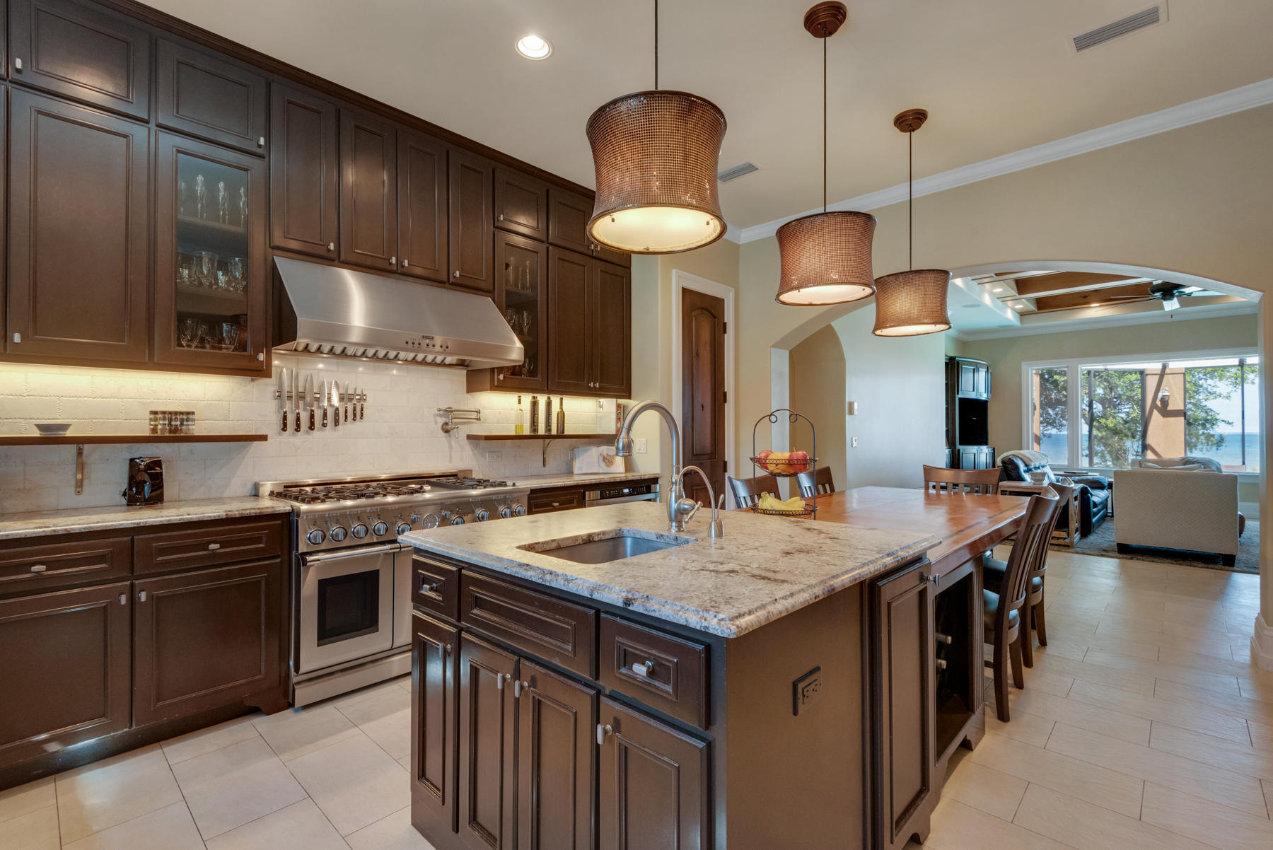 Elliot Point - Residential