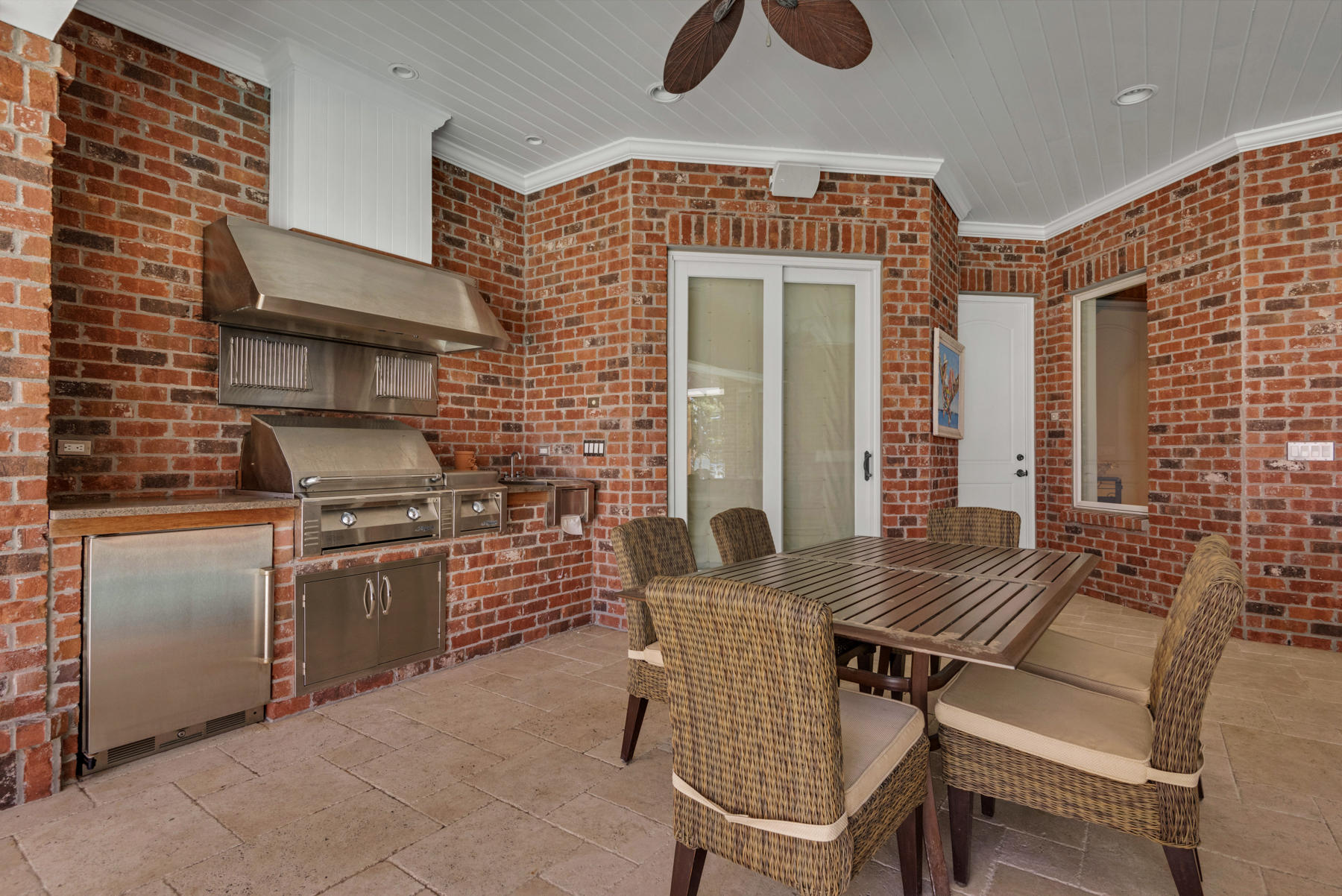 Elliot Point - Residential