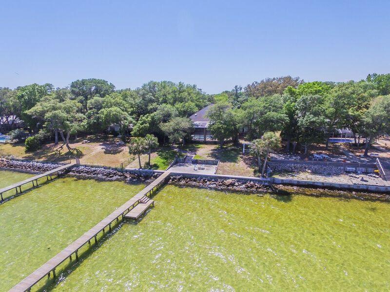 Elliot Point - Residential