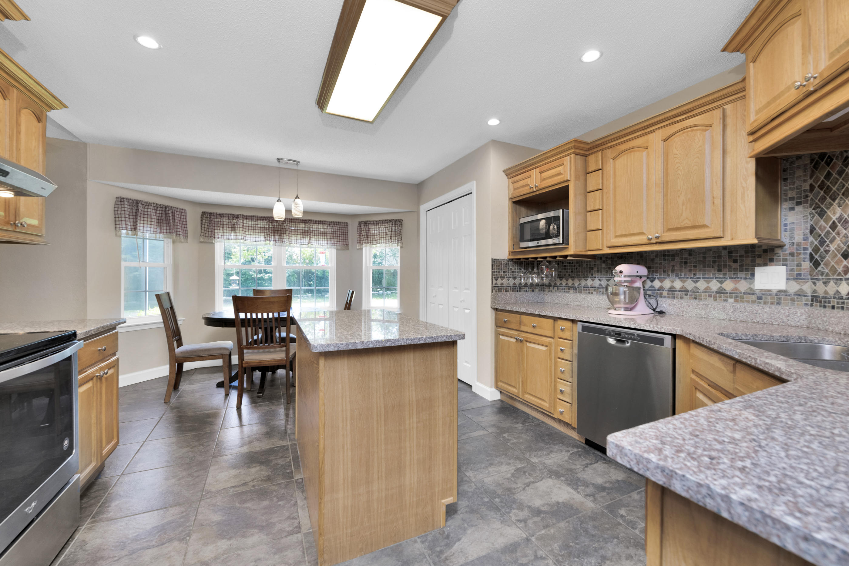 WESTVIEW ESTATES PH 1 - Residential