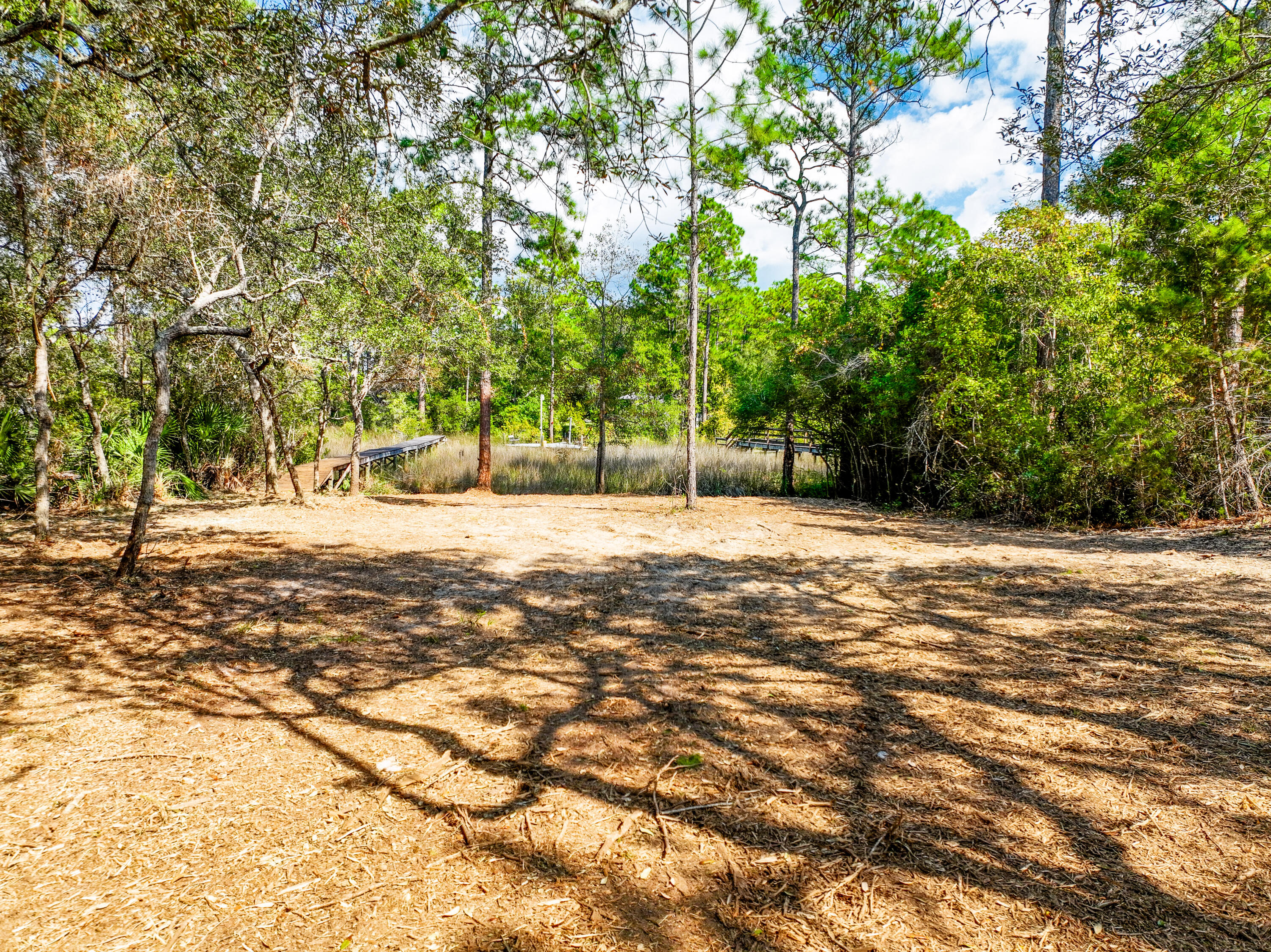BAY PINE SHORES - Land