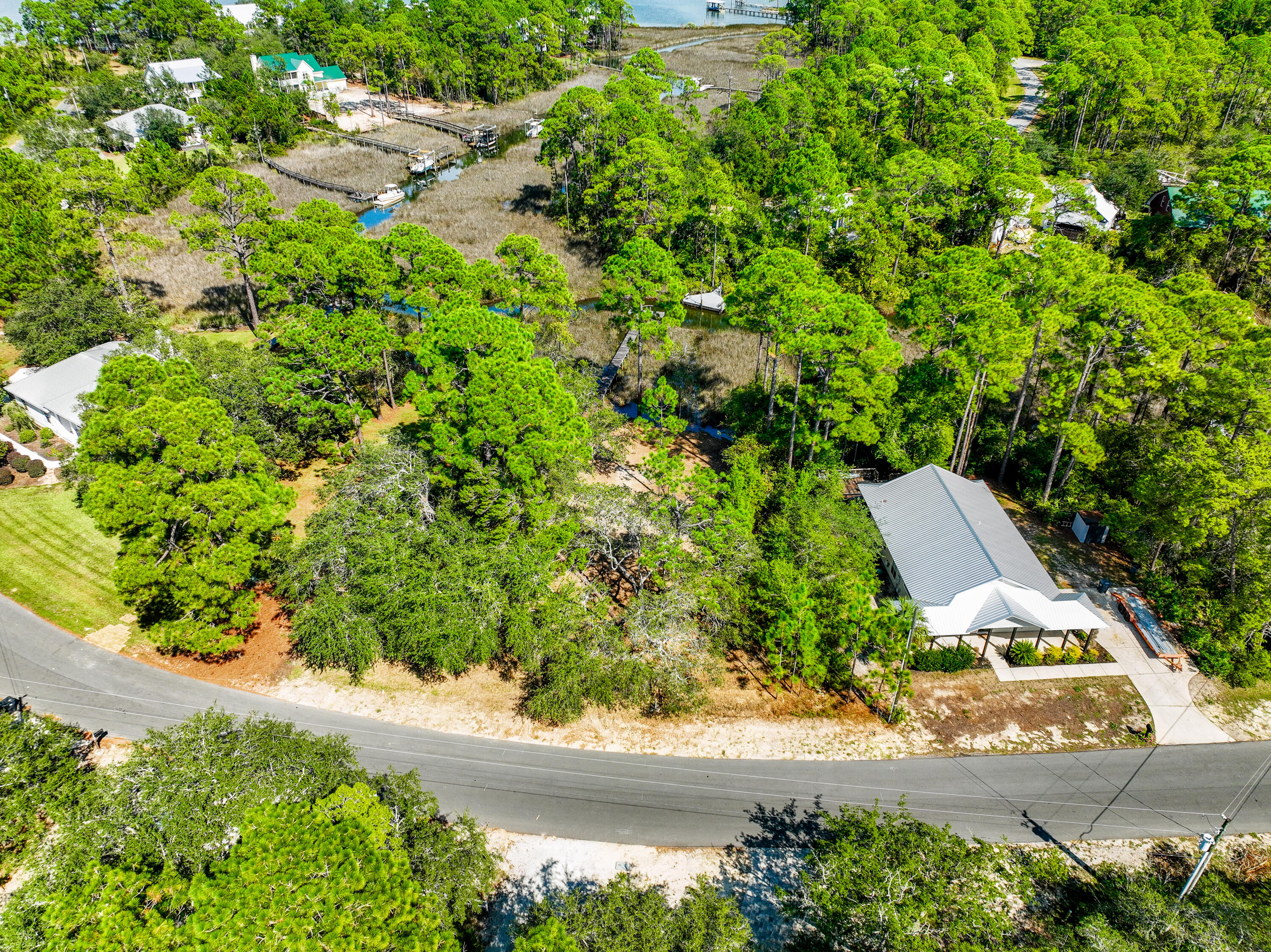 BAY PINE SHORES - Land