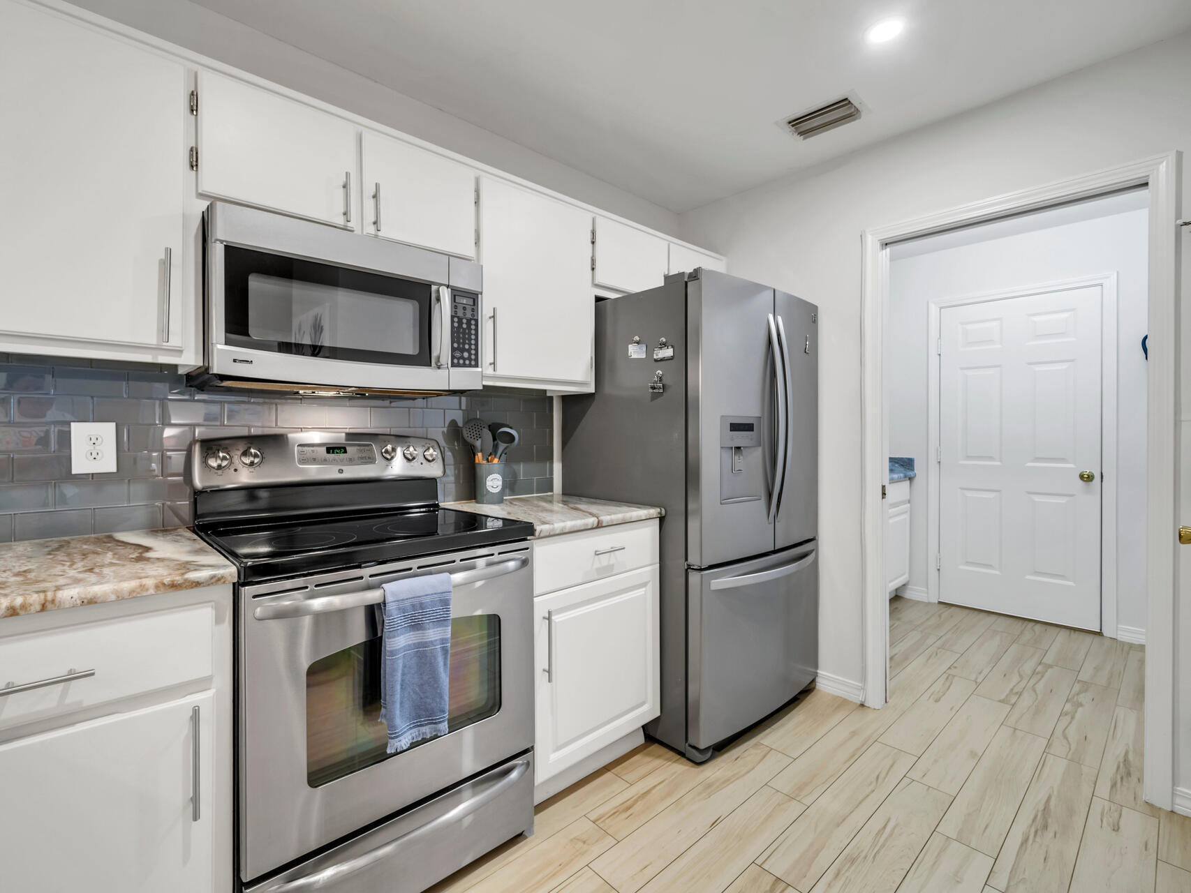 ESCADA - Residential