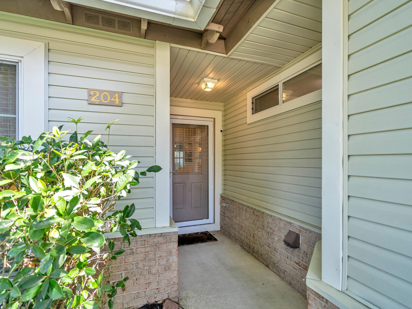 ESCADA - Residential