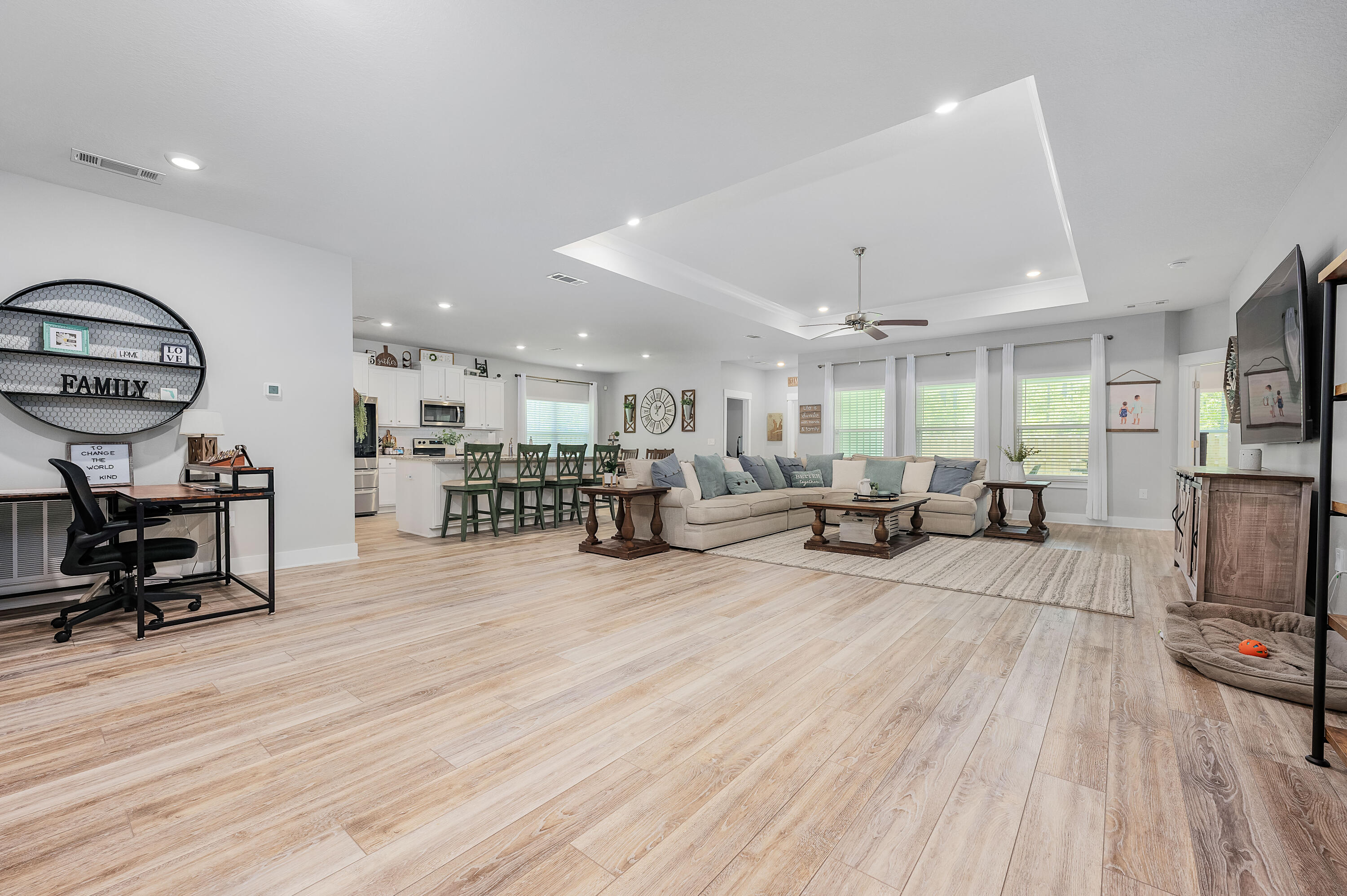 FOREST BAY ESTATES PHASE 1RECORDED IN PB 13 PGS 22 - 24LOT 7 BLK G AS DES IN OR 4098PG 1319 - Residential