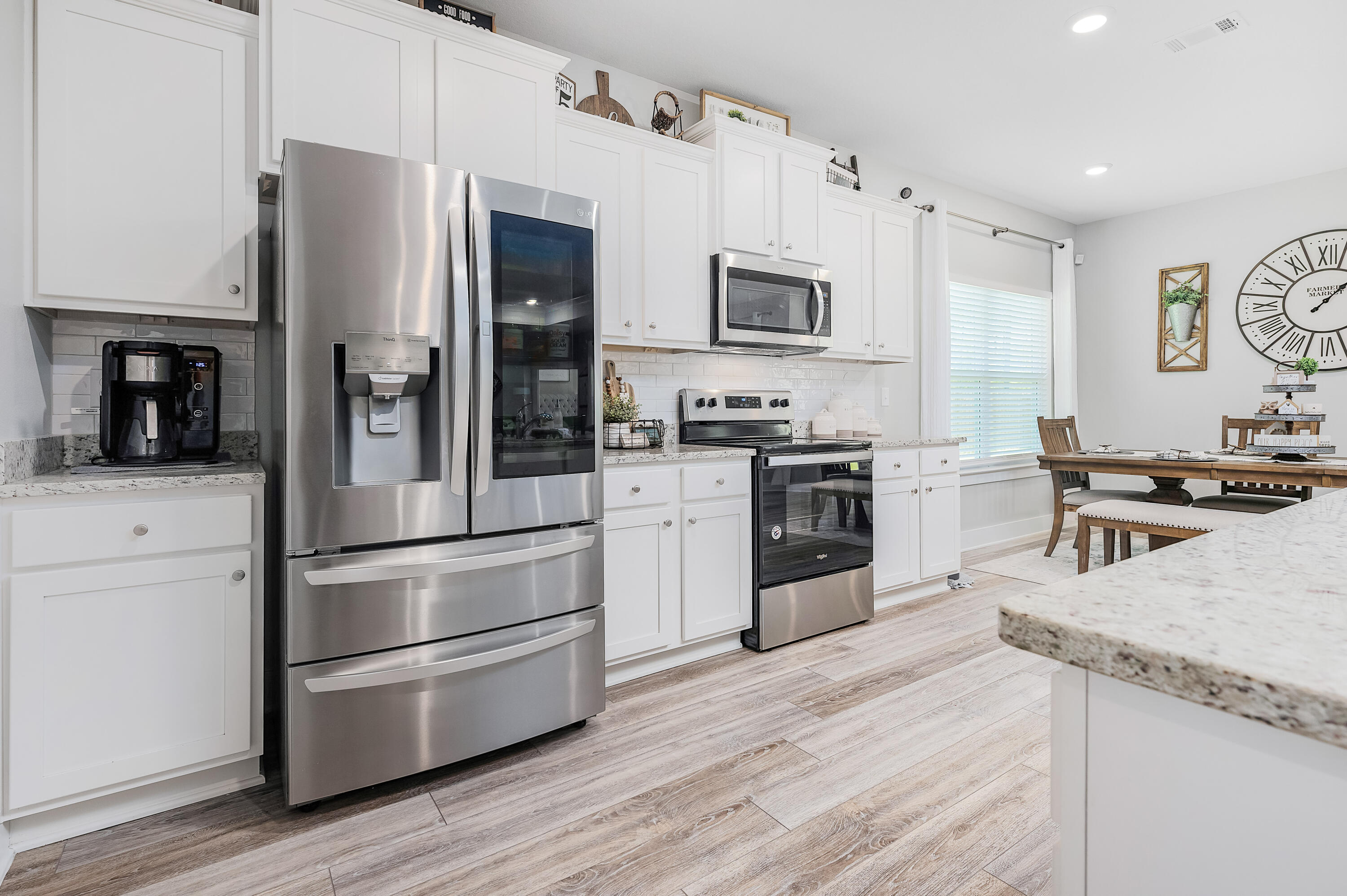 FOREST BAY ESTATES PHASE 1RECORDED IN PB 13 PGS 22 - 24LOT 7 BLK G AS DES IN OR 4098PG 1319 - Residential