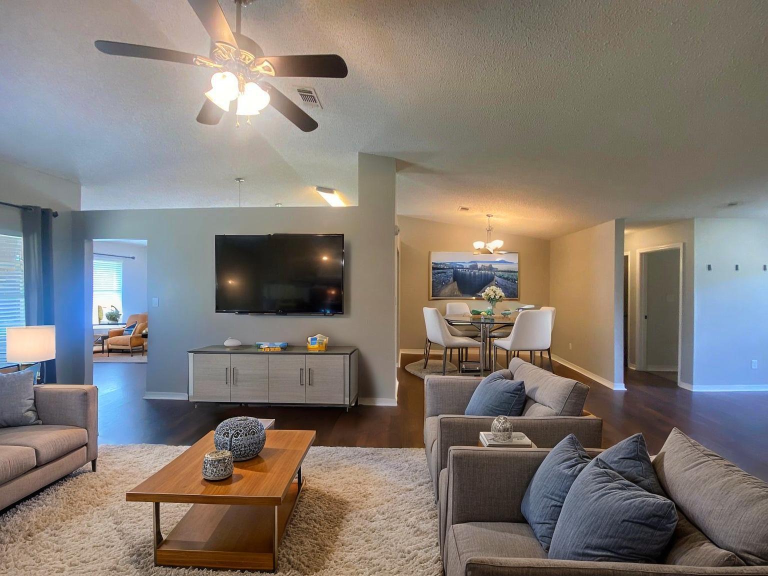 BISCAYNE POINTE - Residential