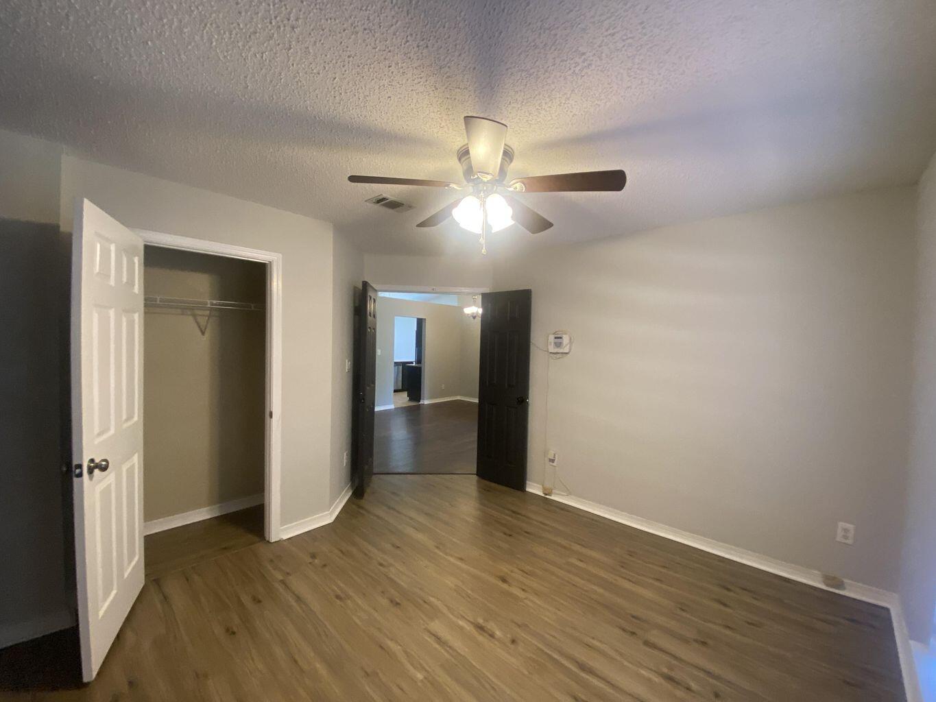 BISCAYNE POINTE - Residential
