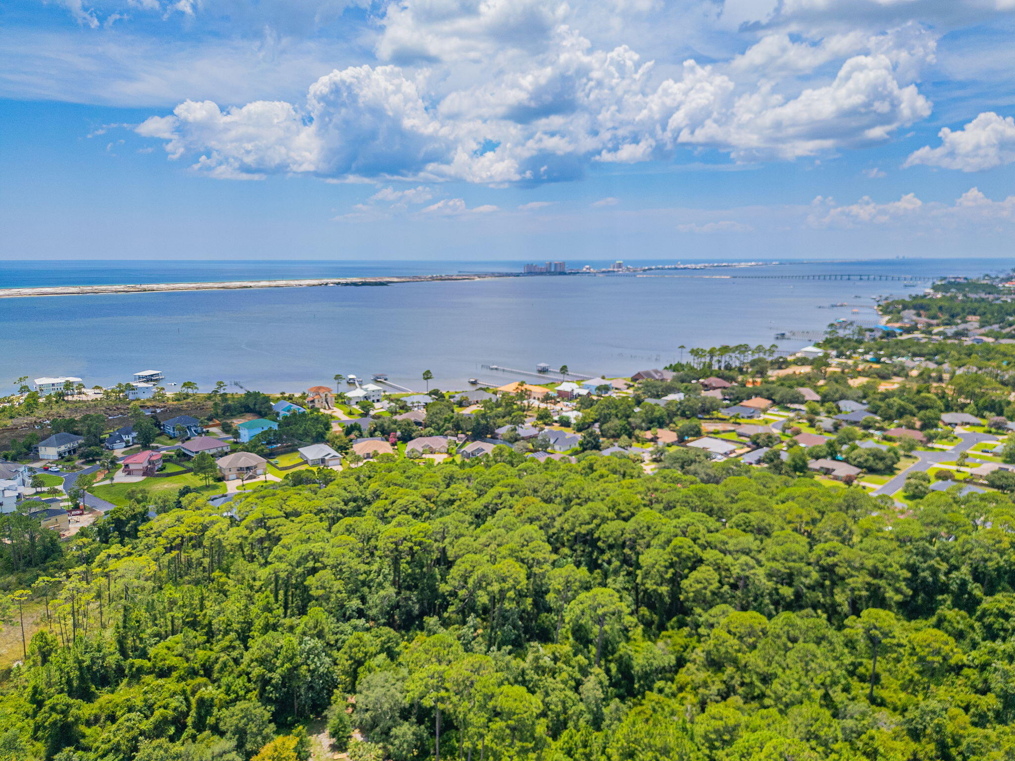 BISCAYNE POINTE - Residential