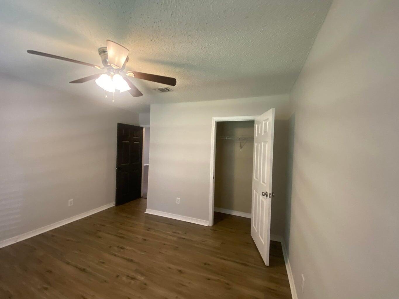 BISCAYNE POINTE - Residential