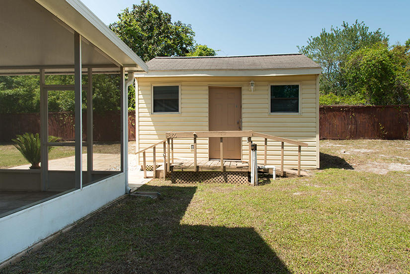 BROOKWOOD - Residential Lease